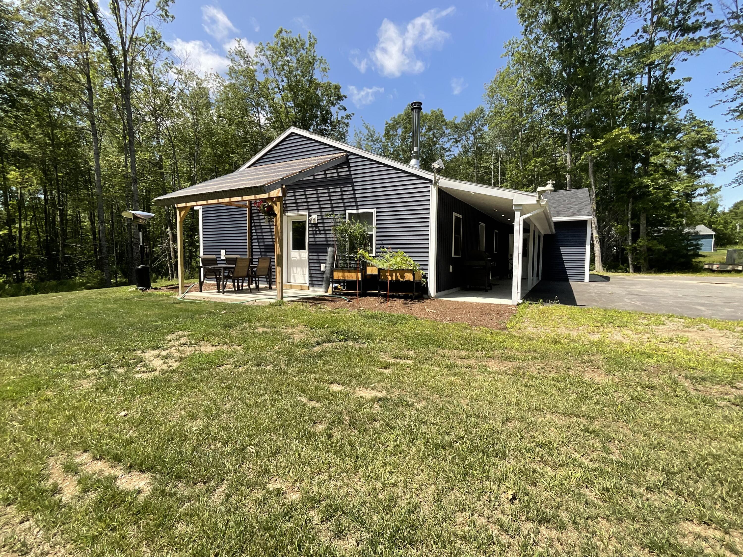 main property photo 32