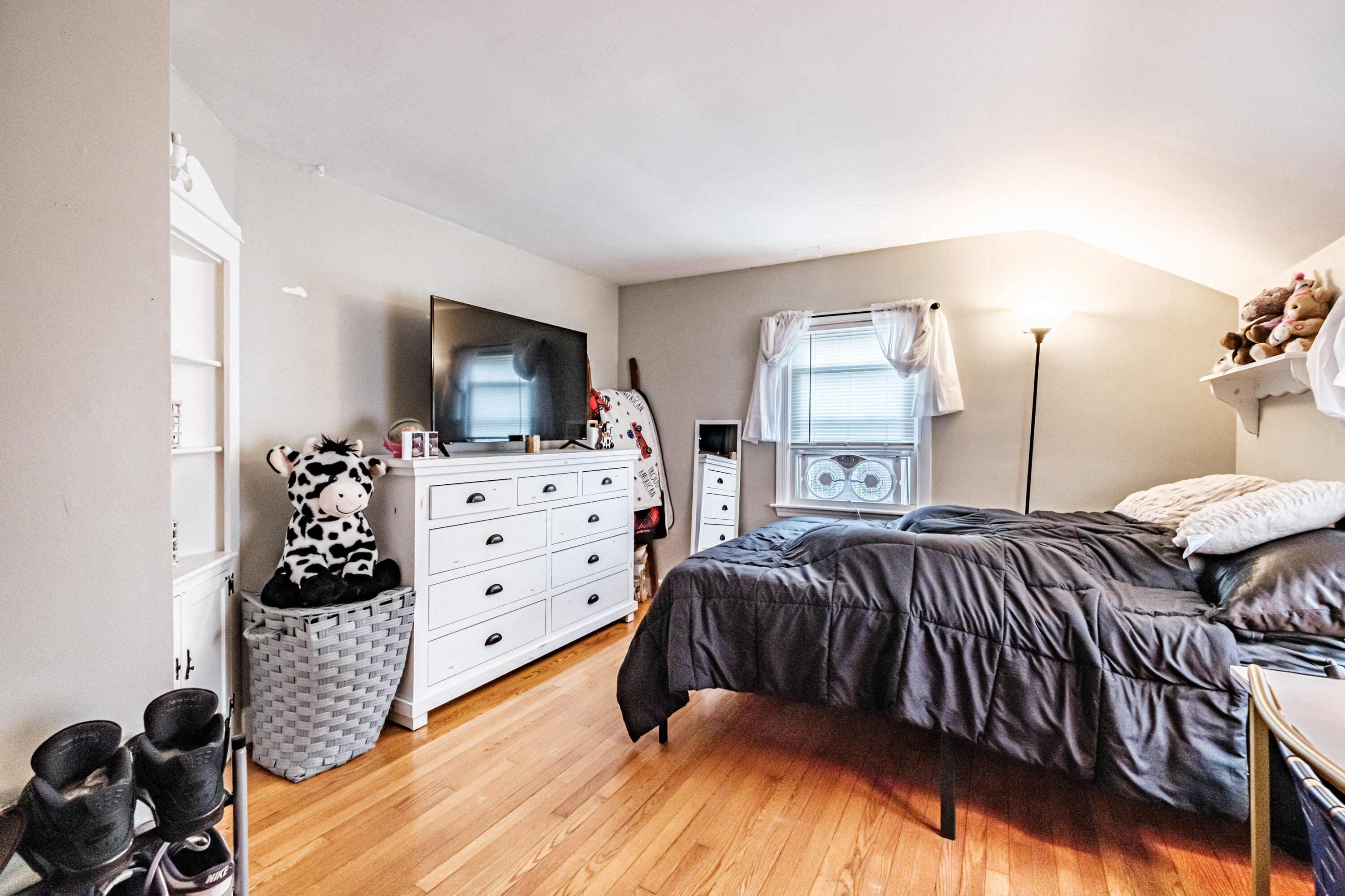 main property photo 20