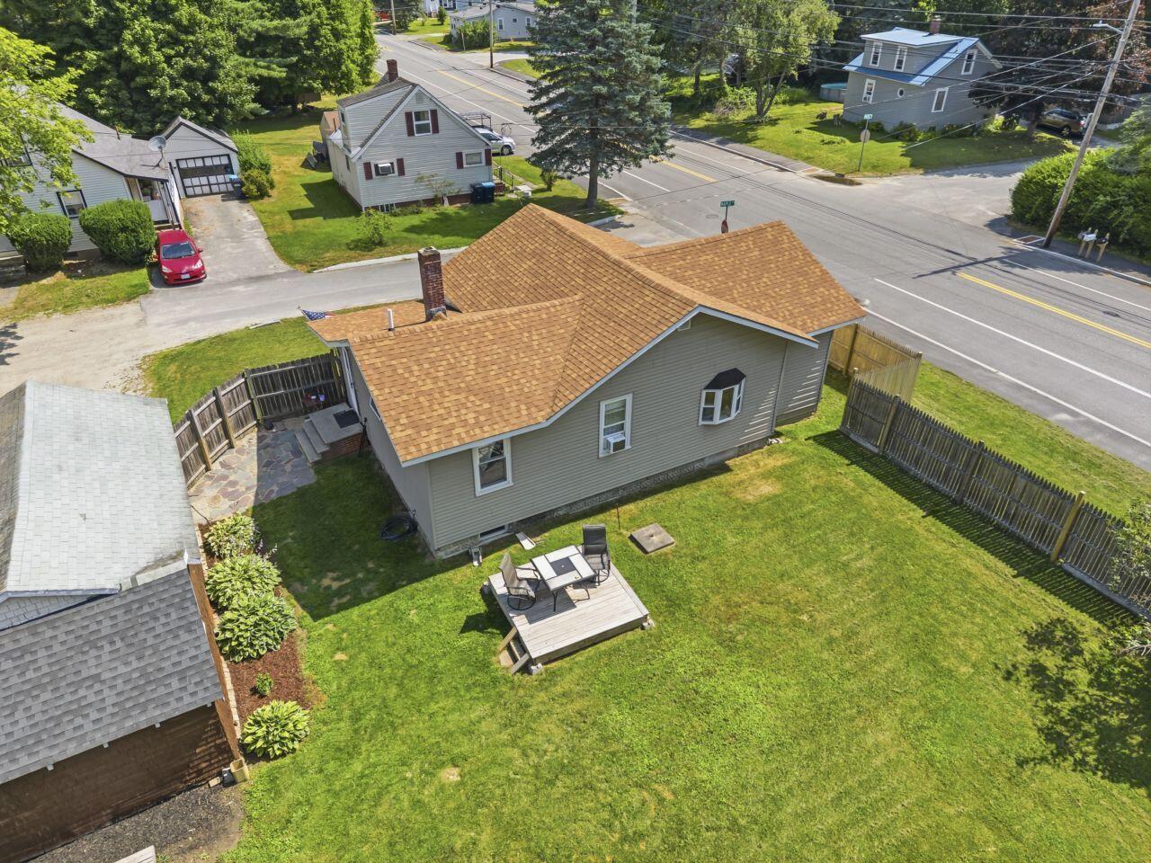 main property photo 30