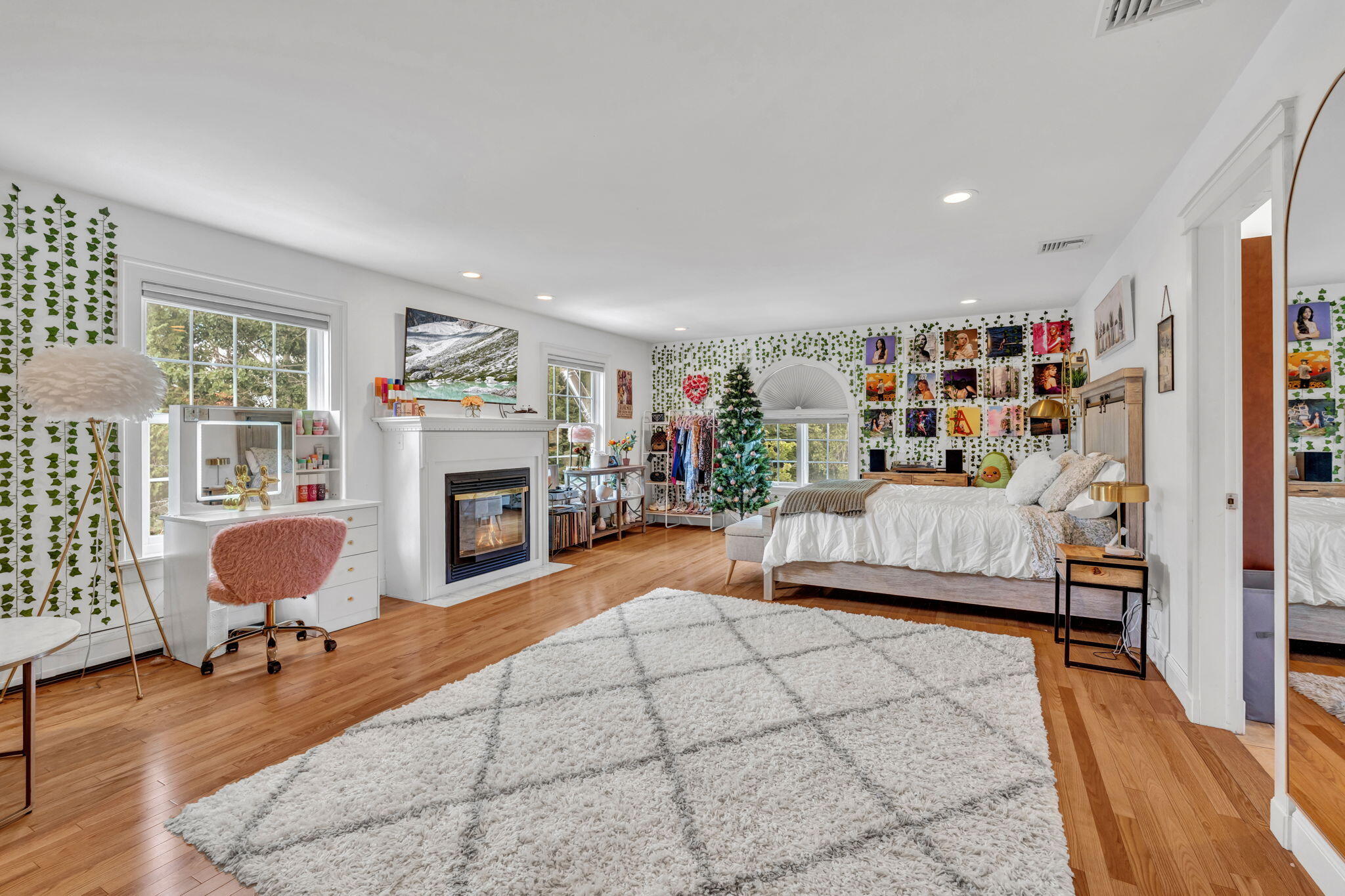 main property photo 54