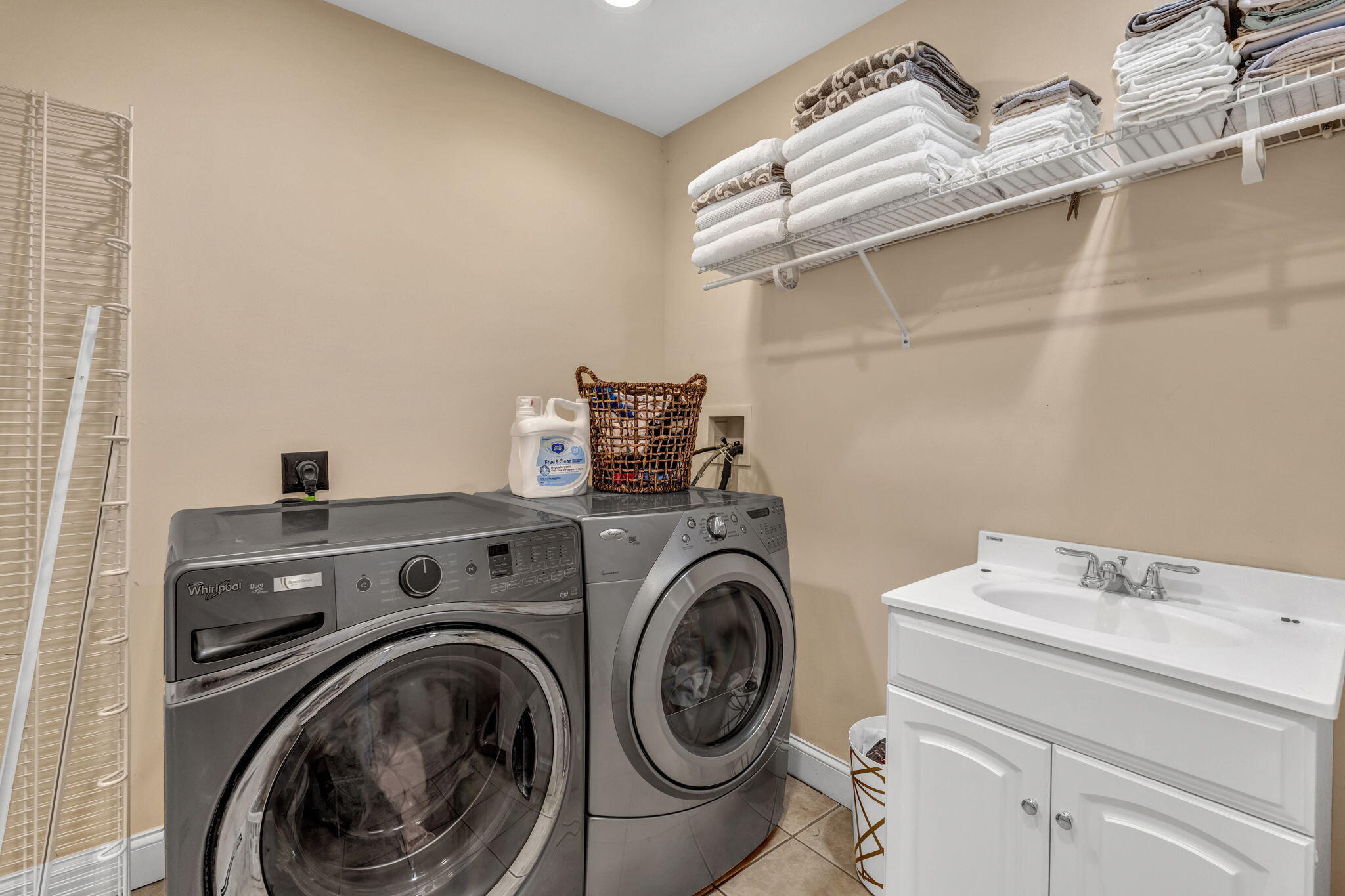 main property photo 59
