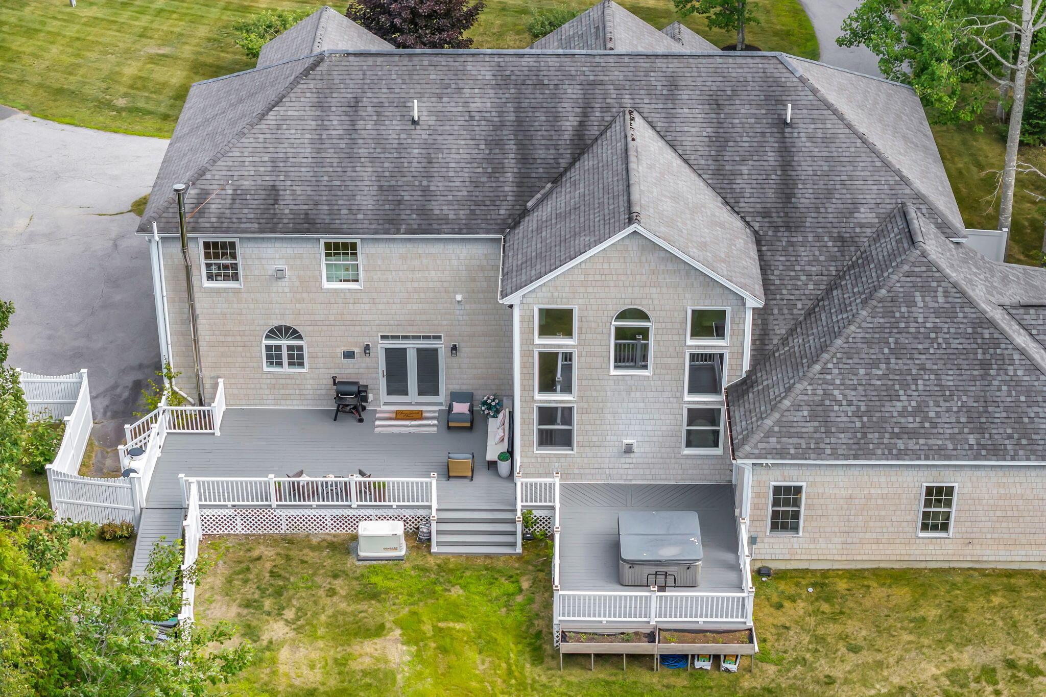 main property photo 79