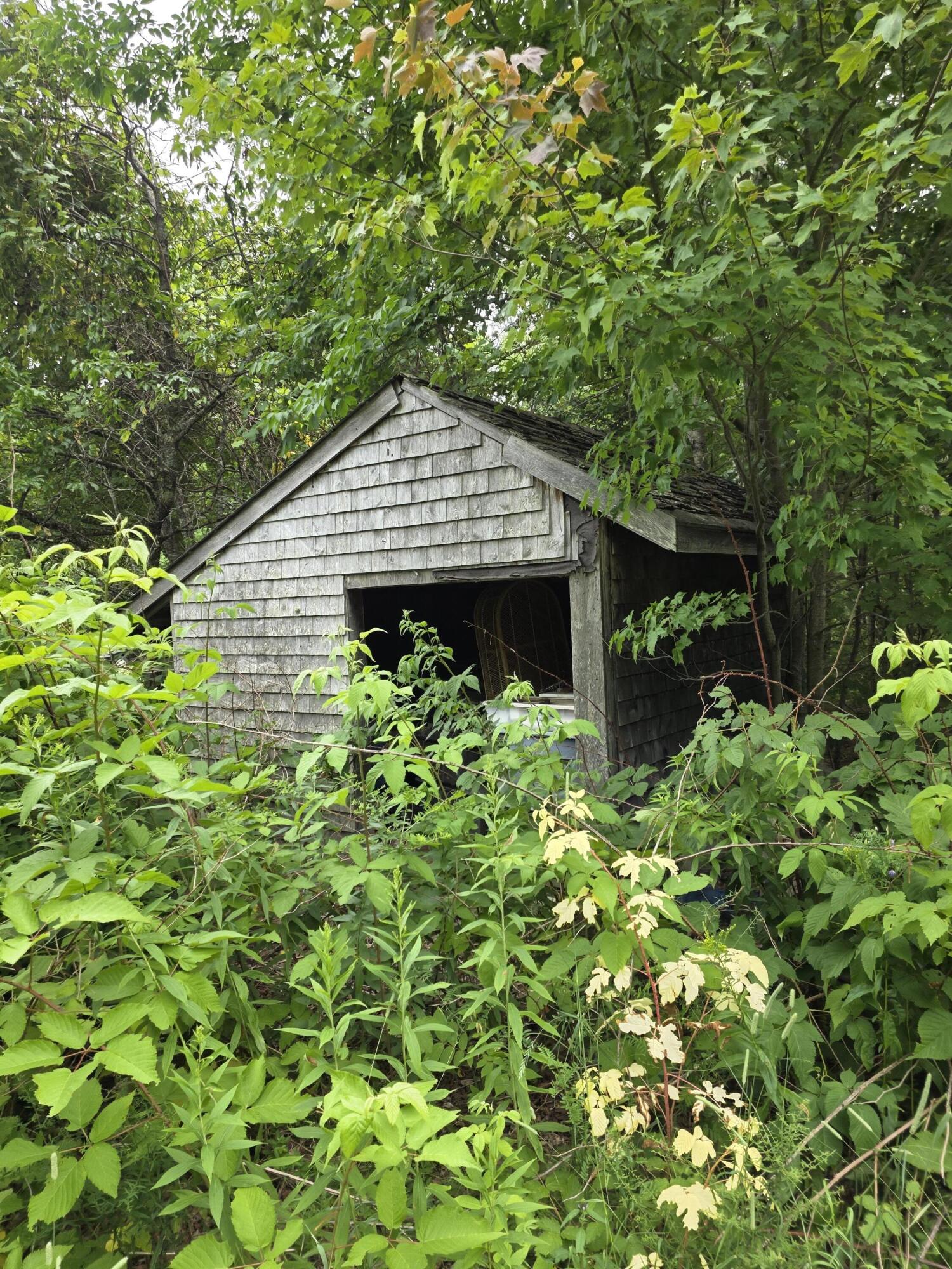 main property photo 24
