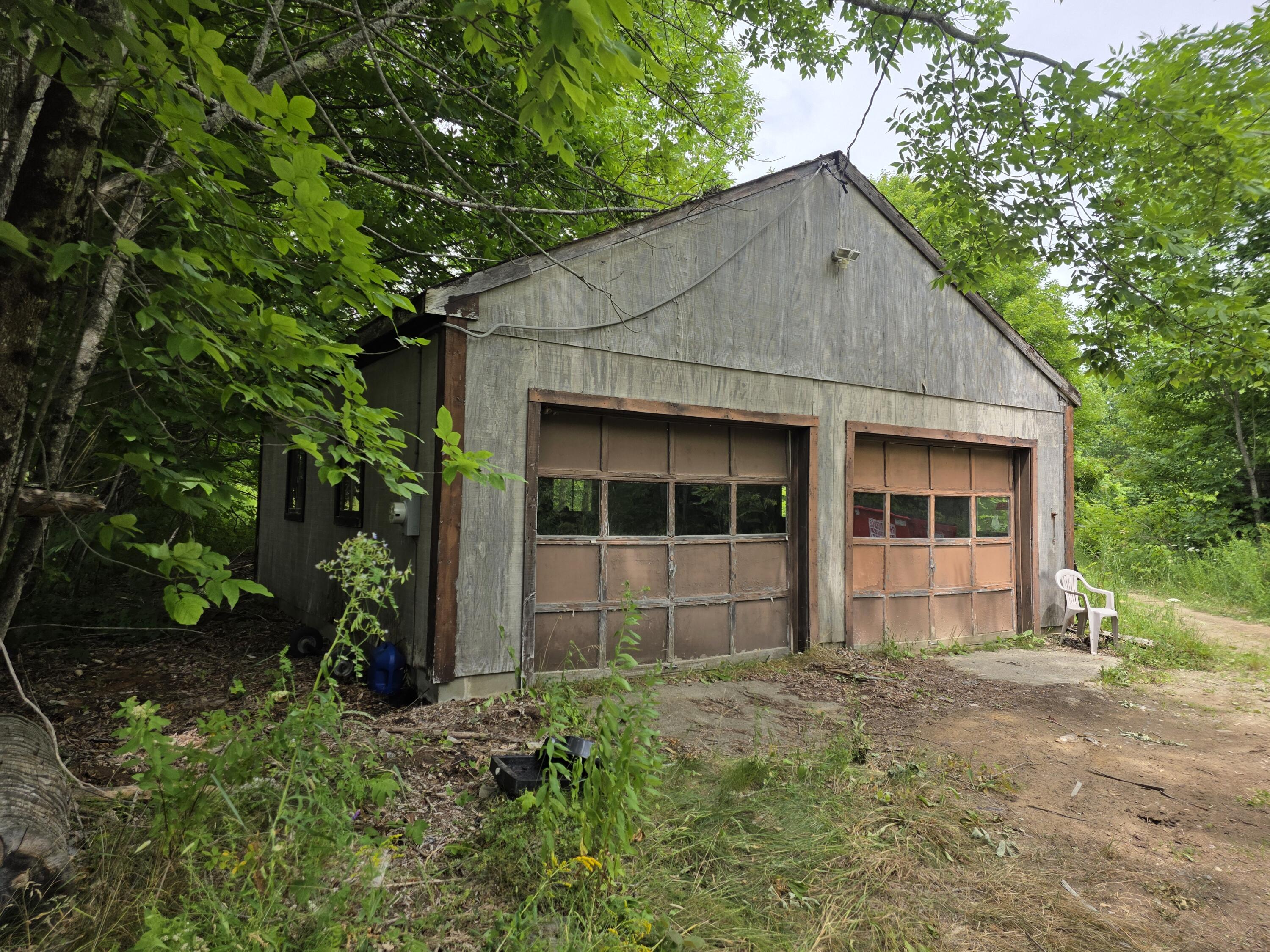 main property photo 29