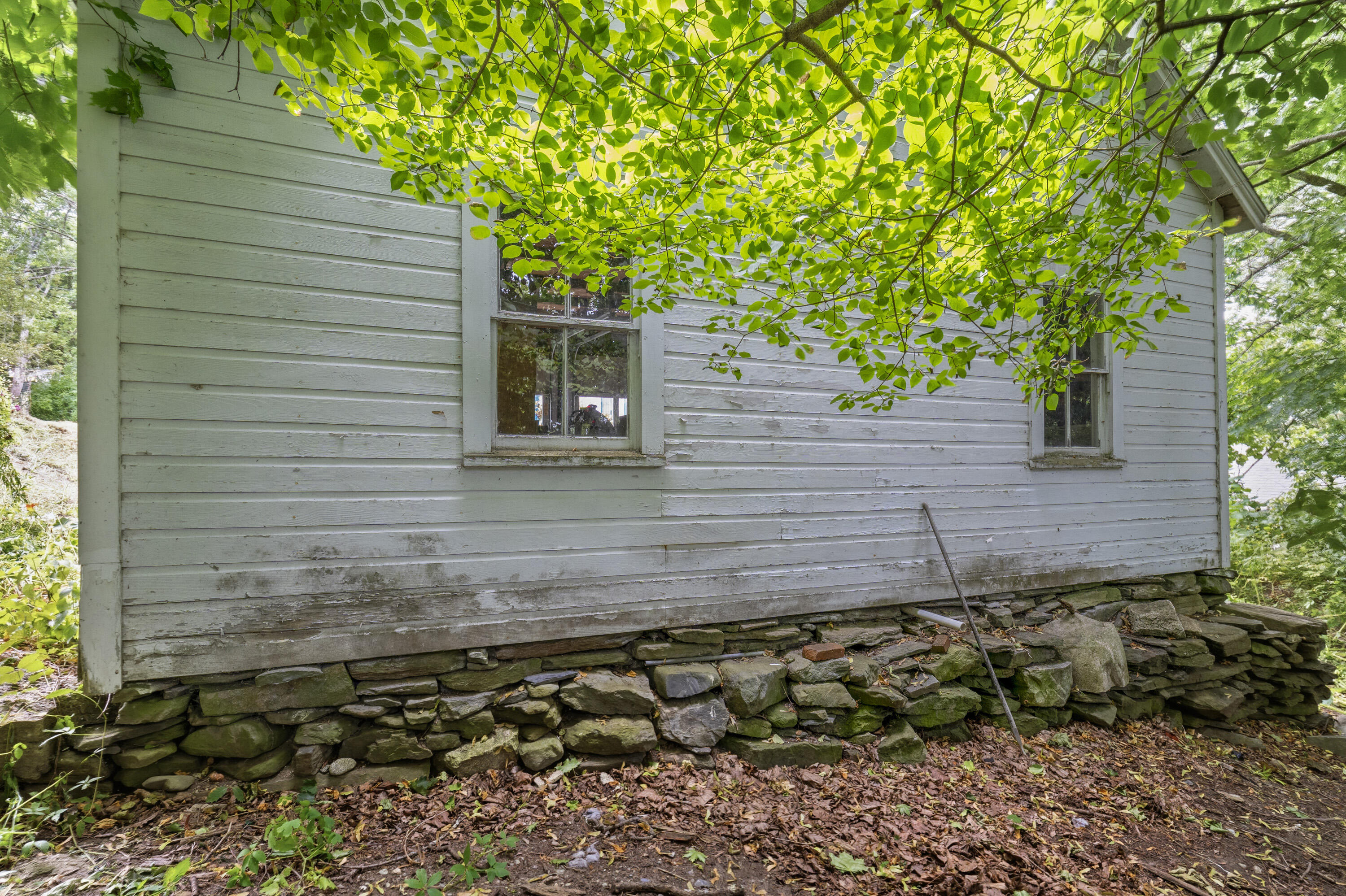 main property photo 76
