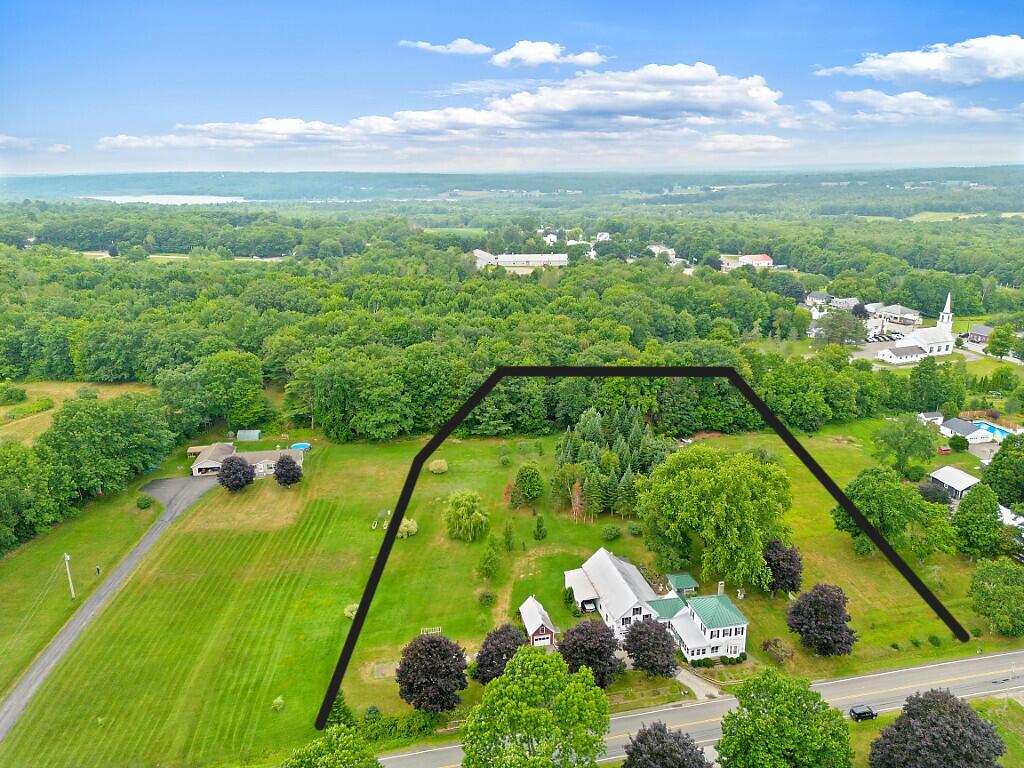 main property photo 4