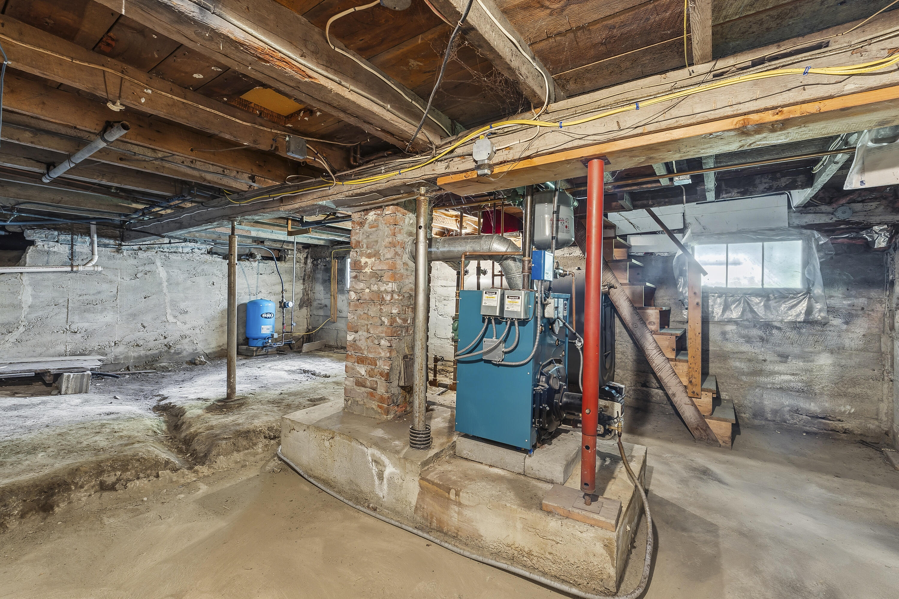 main property photo 44