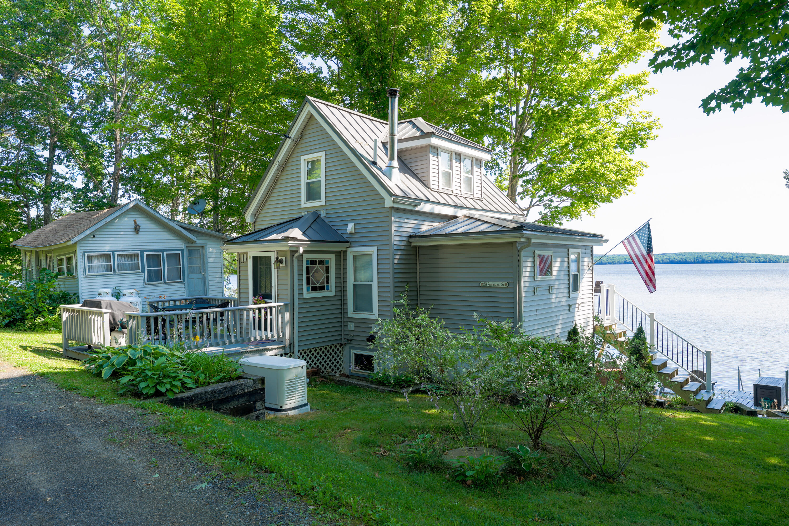 main property photo 36