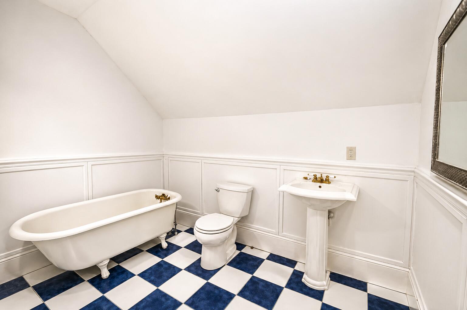 main property photo 66