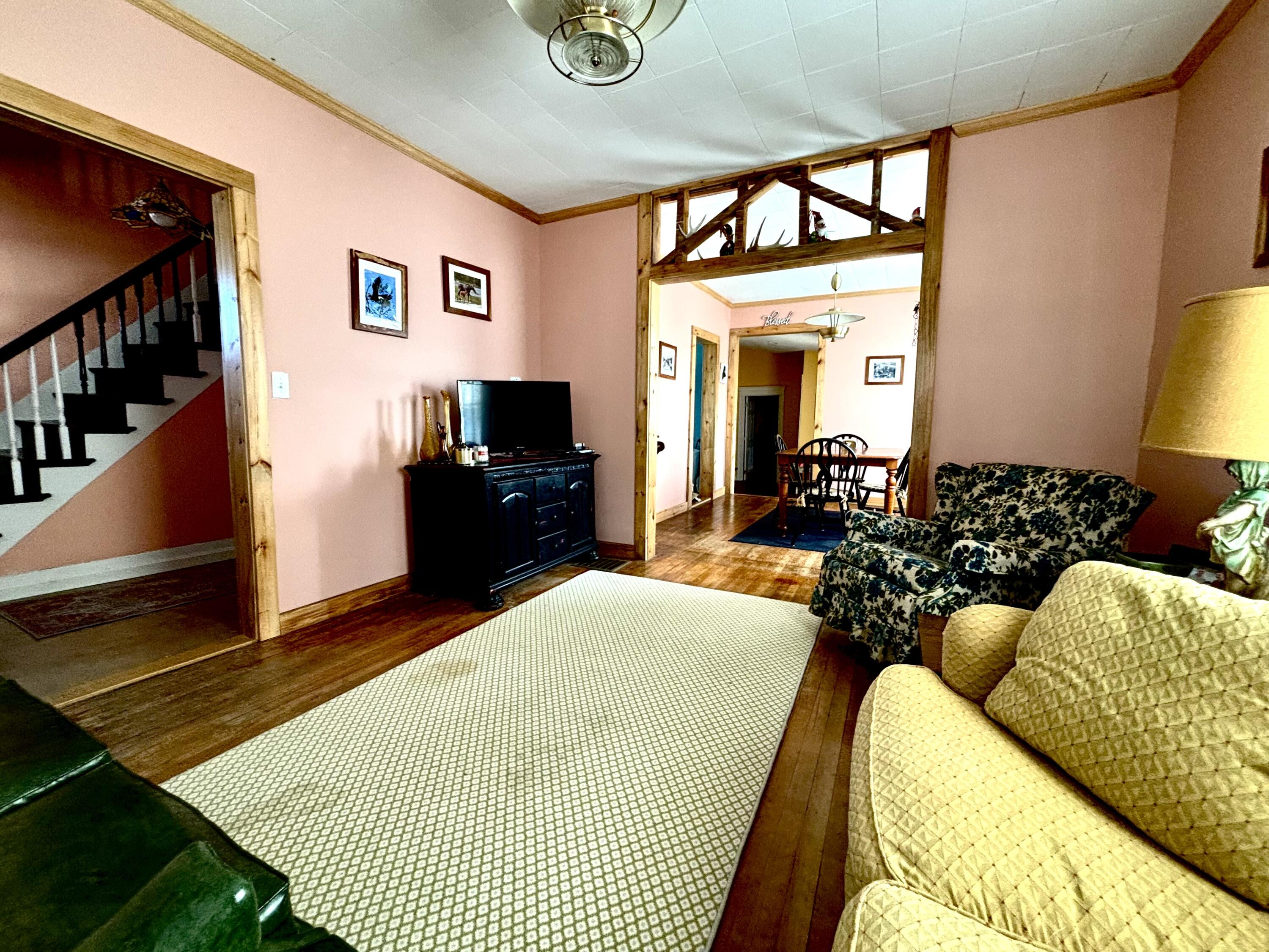 main property photo 19
