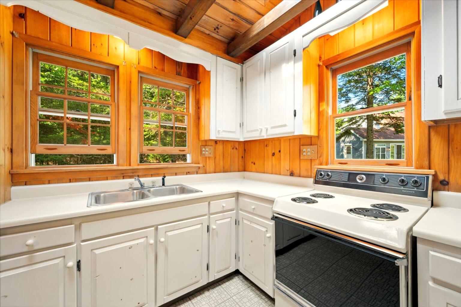 main property photo 79
