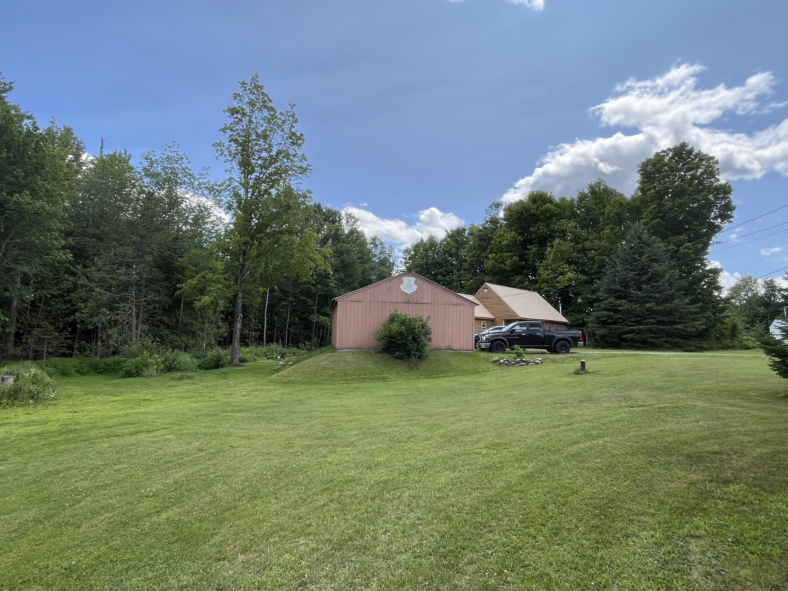 main property photo 10