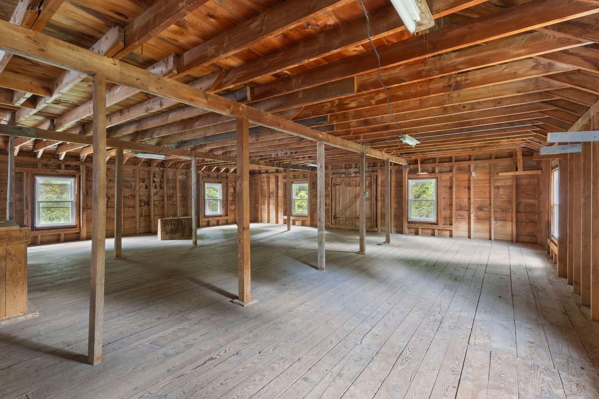 main property photo 48