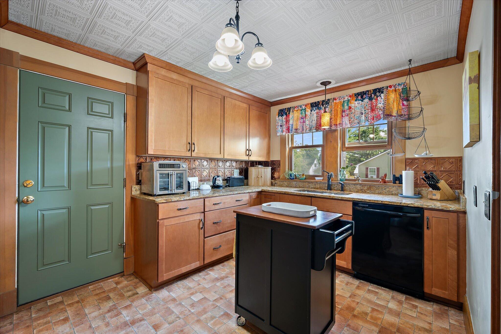 main property photo 15