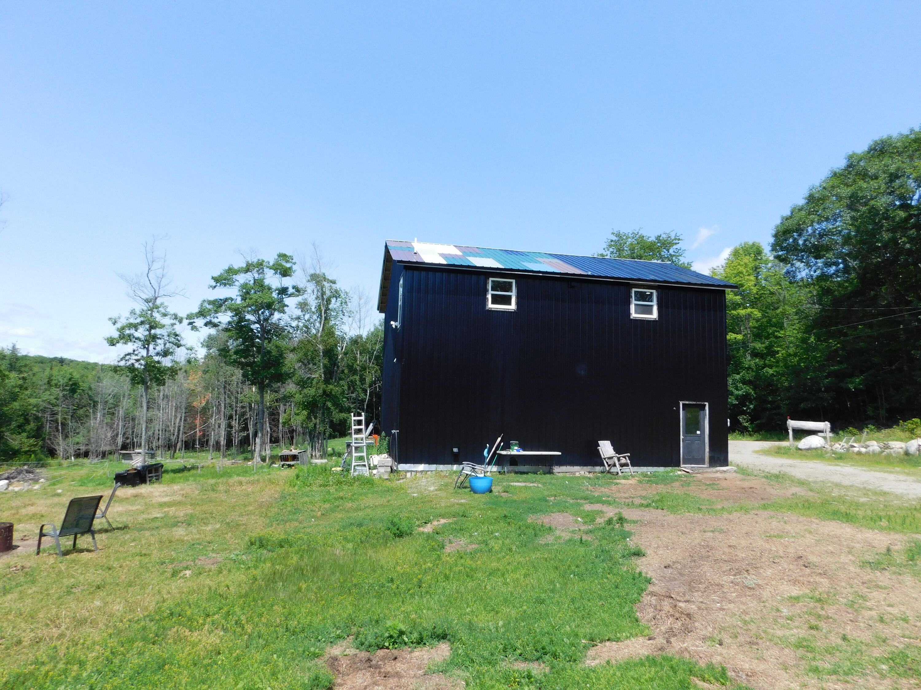 main property photo 8