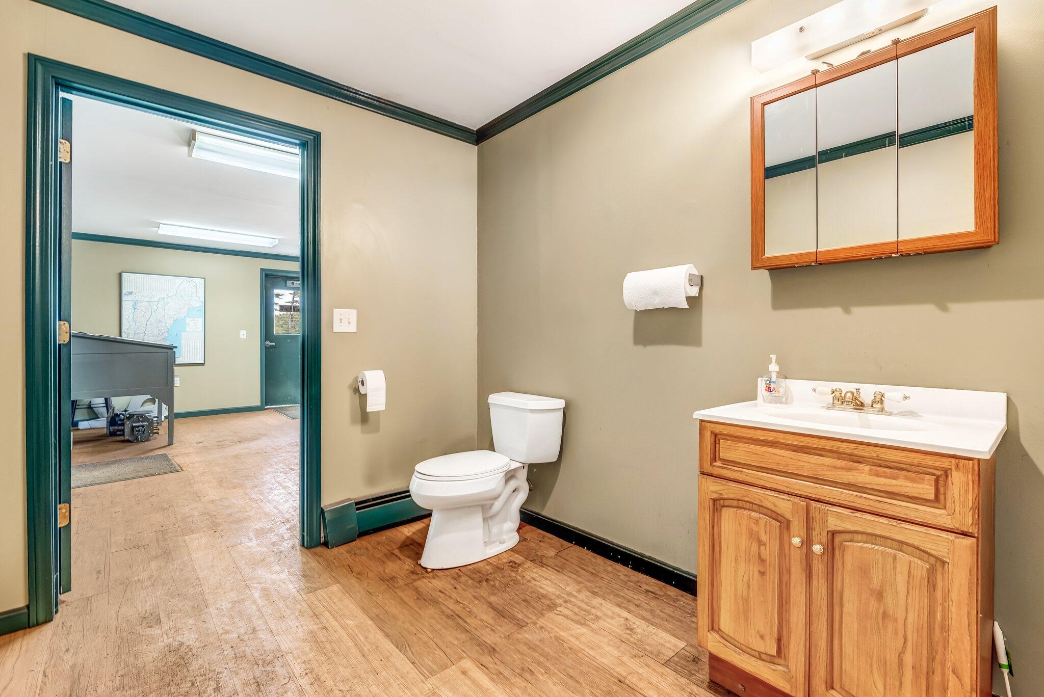 main property photo 15