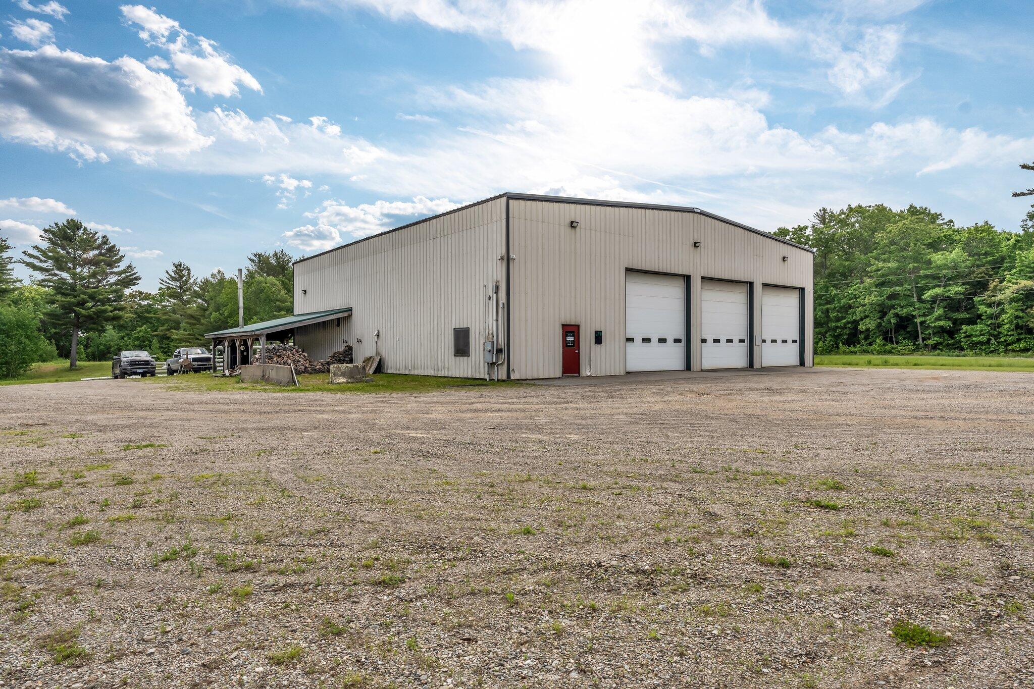 main property photo 39