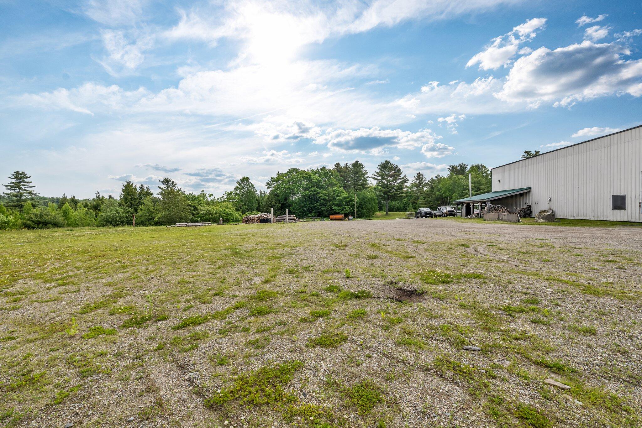 main property photo 40