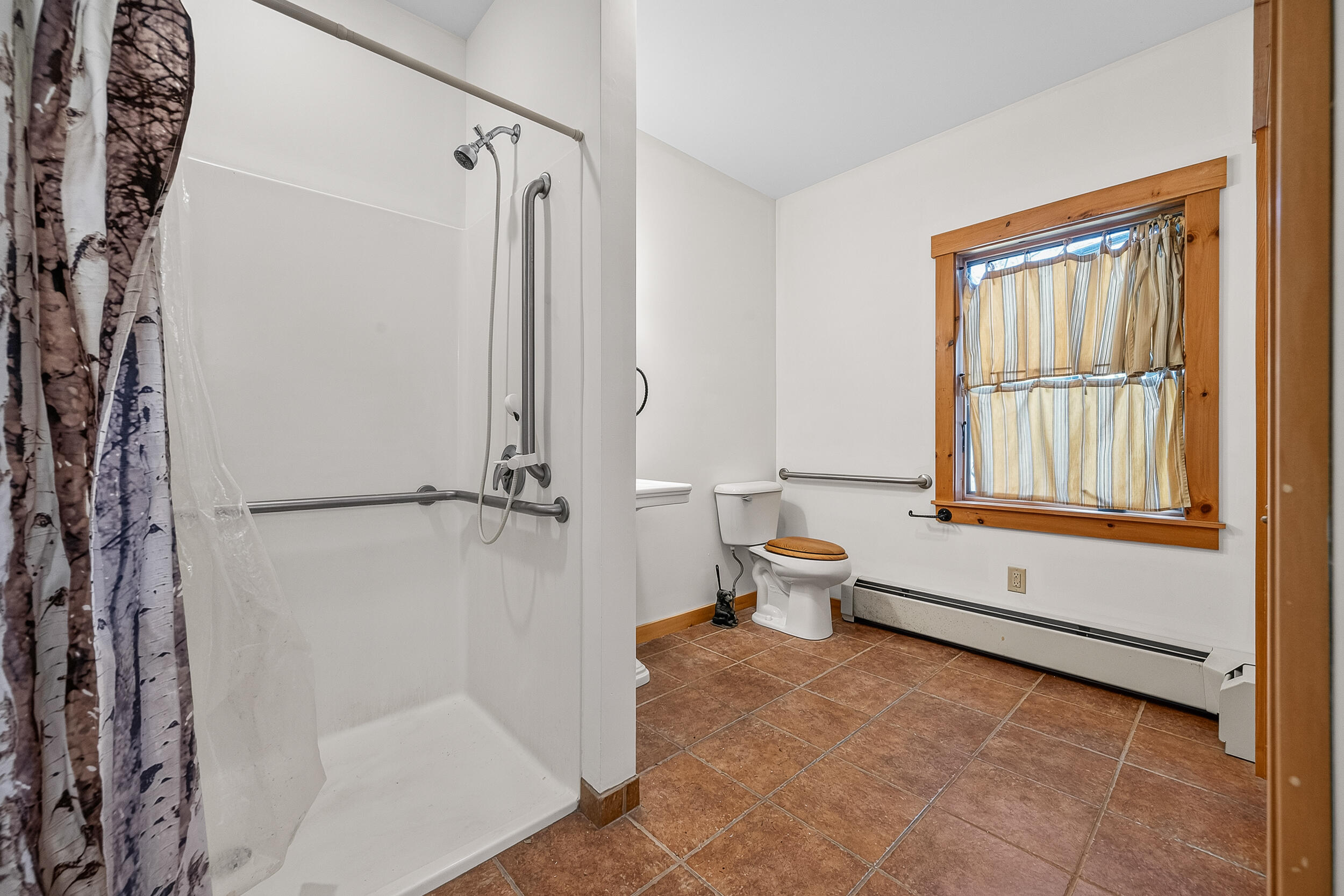 main property photo 16