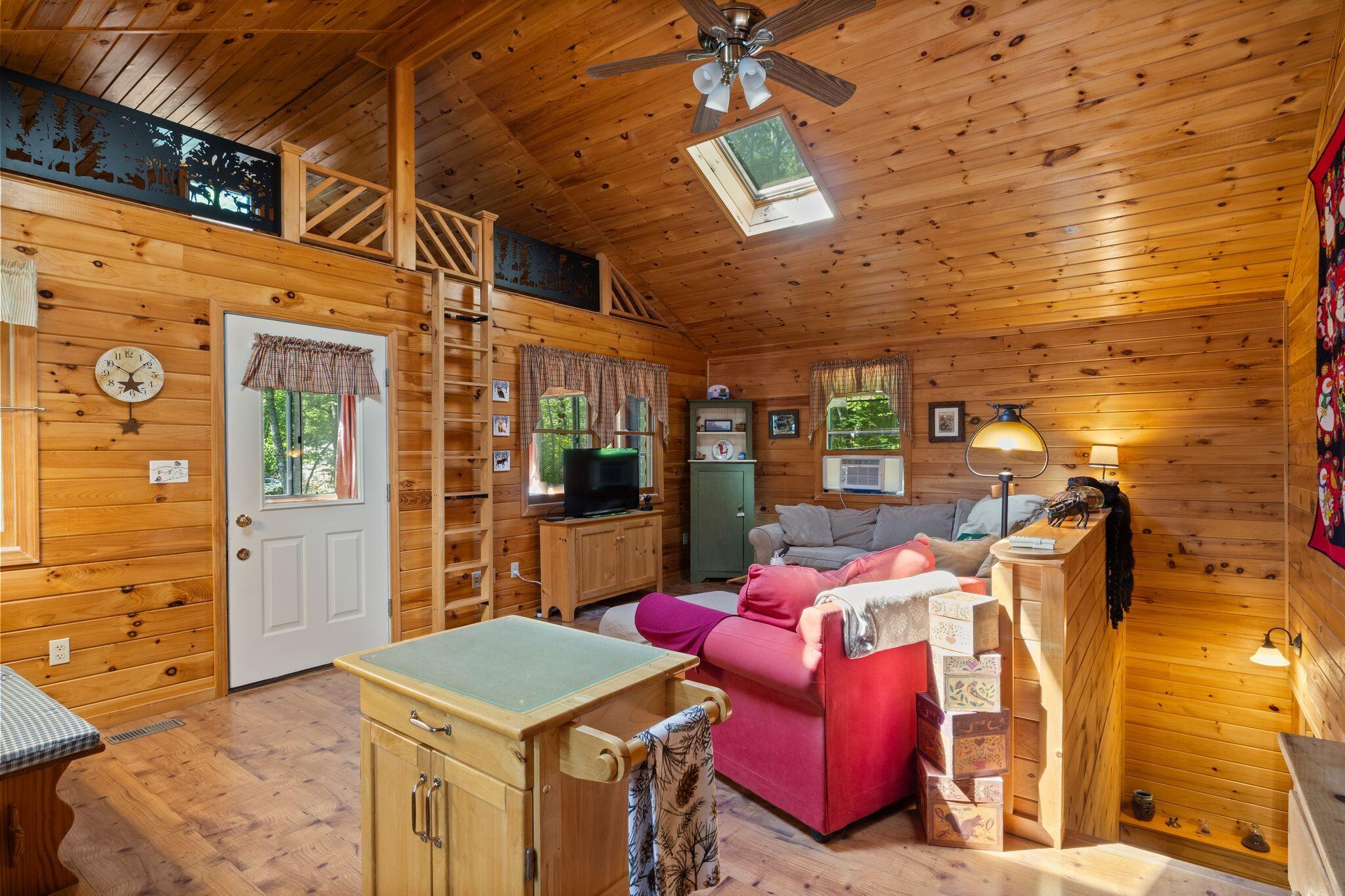 main property photo 11