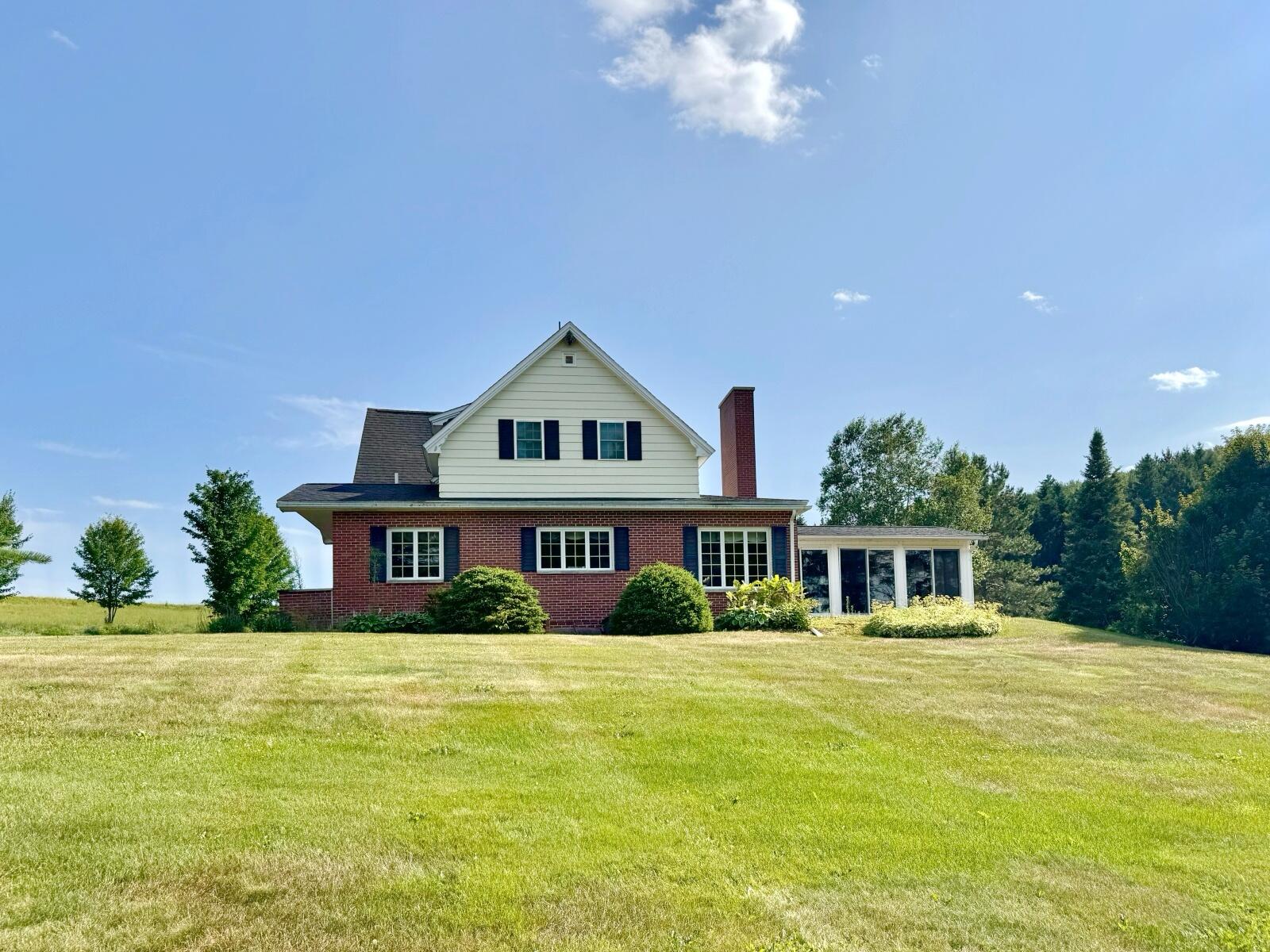 main property photo 13