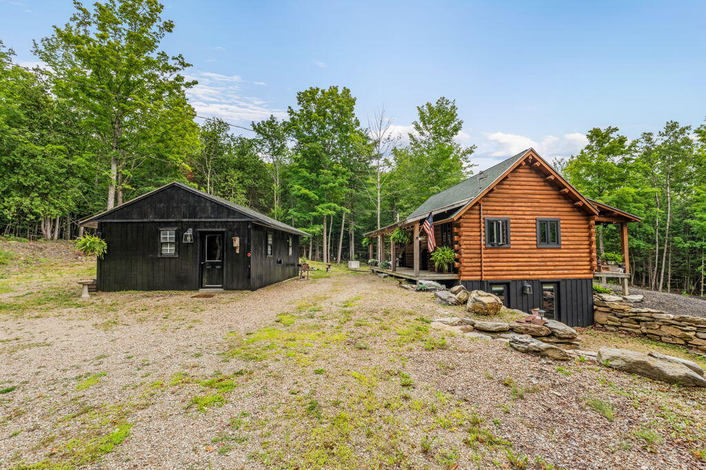 main property photo 27