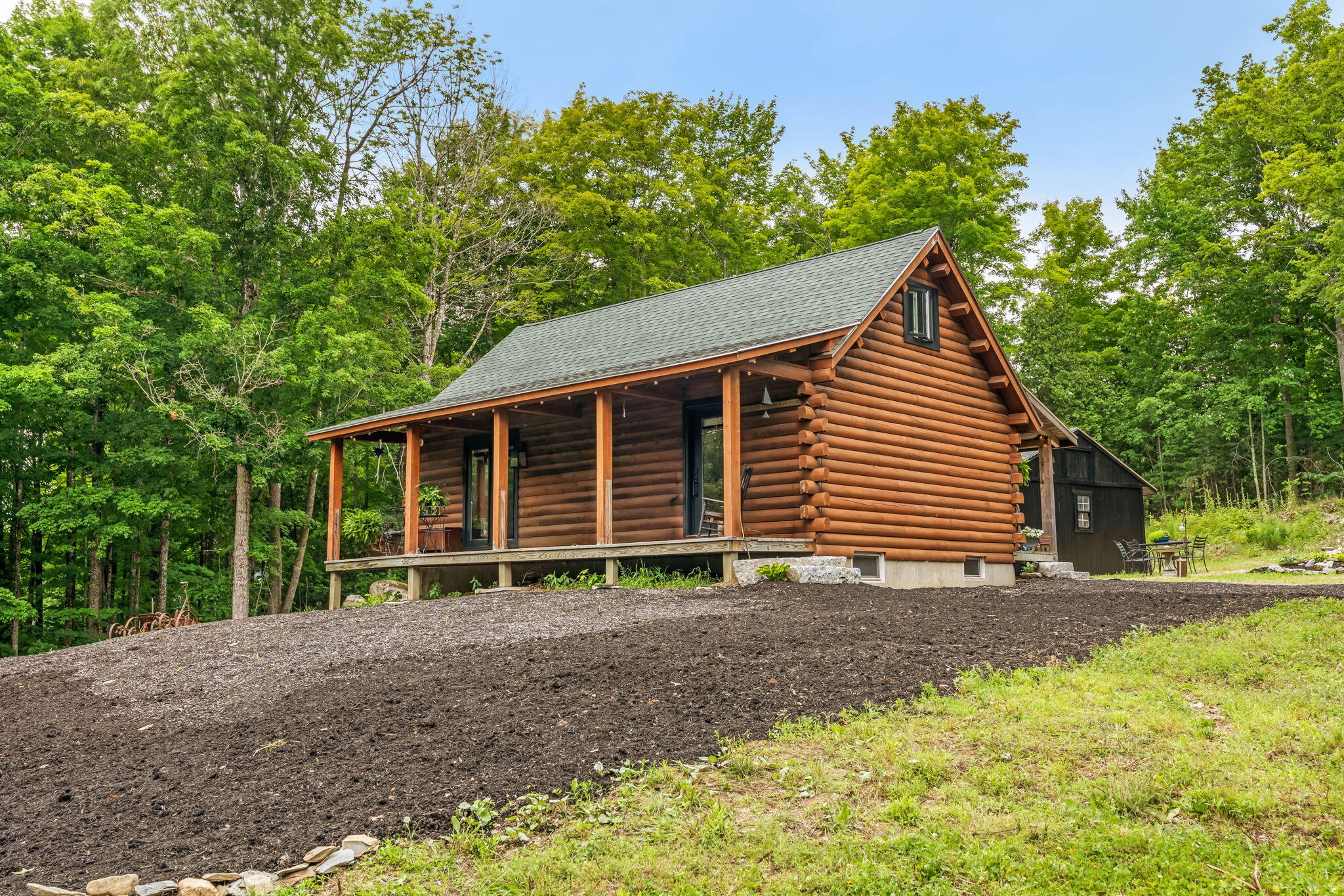 main property photo 35