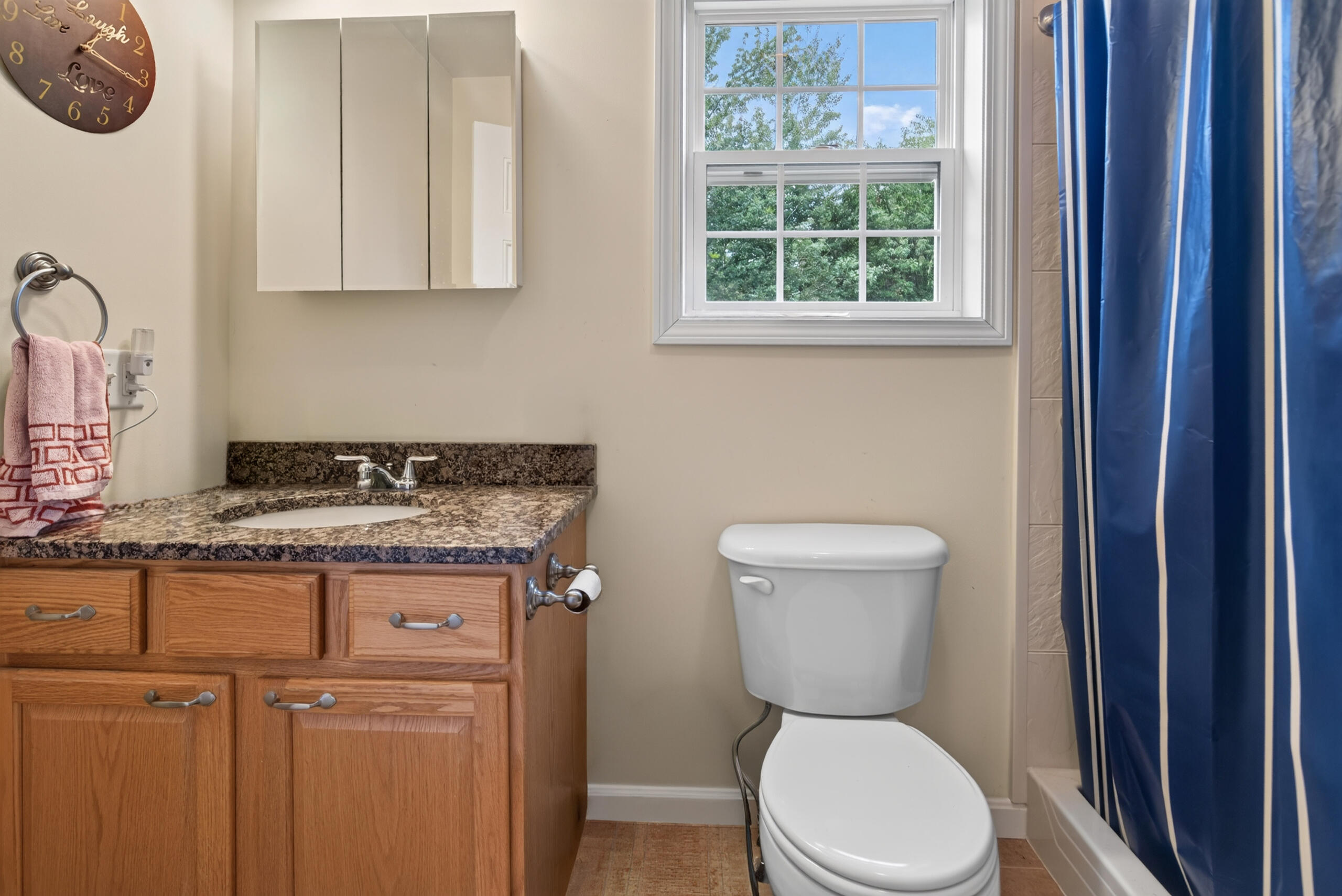 main property photo 12