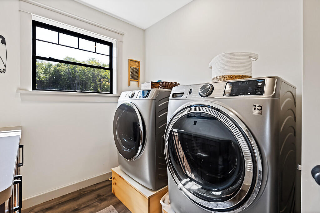 main property photo 73