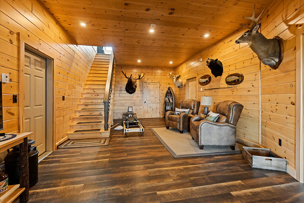 main property photo 78