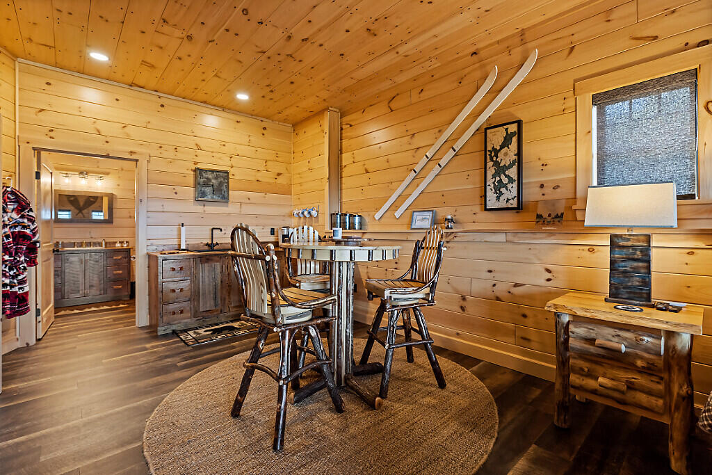 main property photo 80