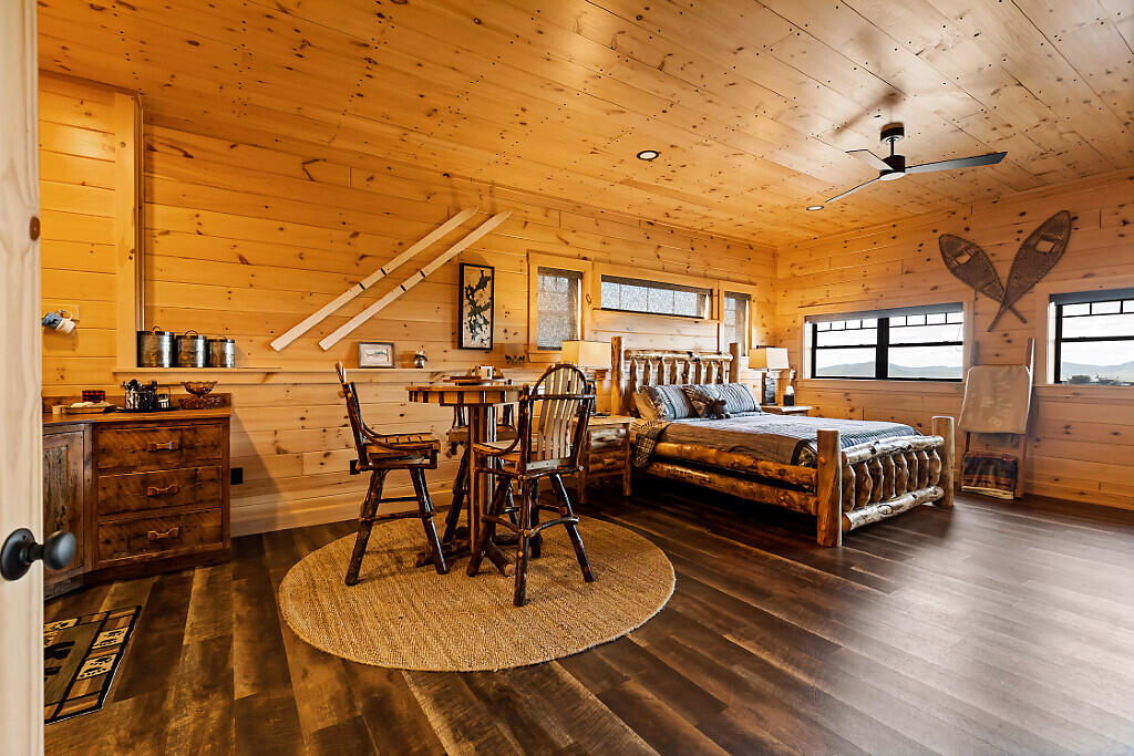 main property photo 82