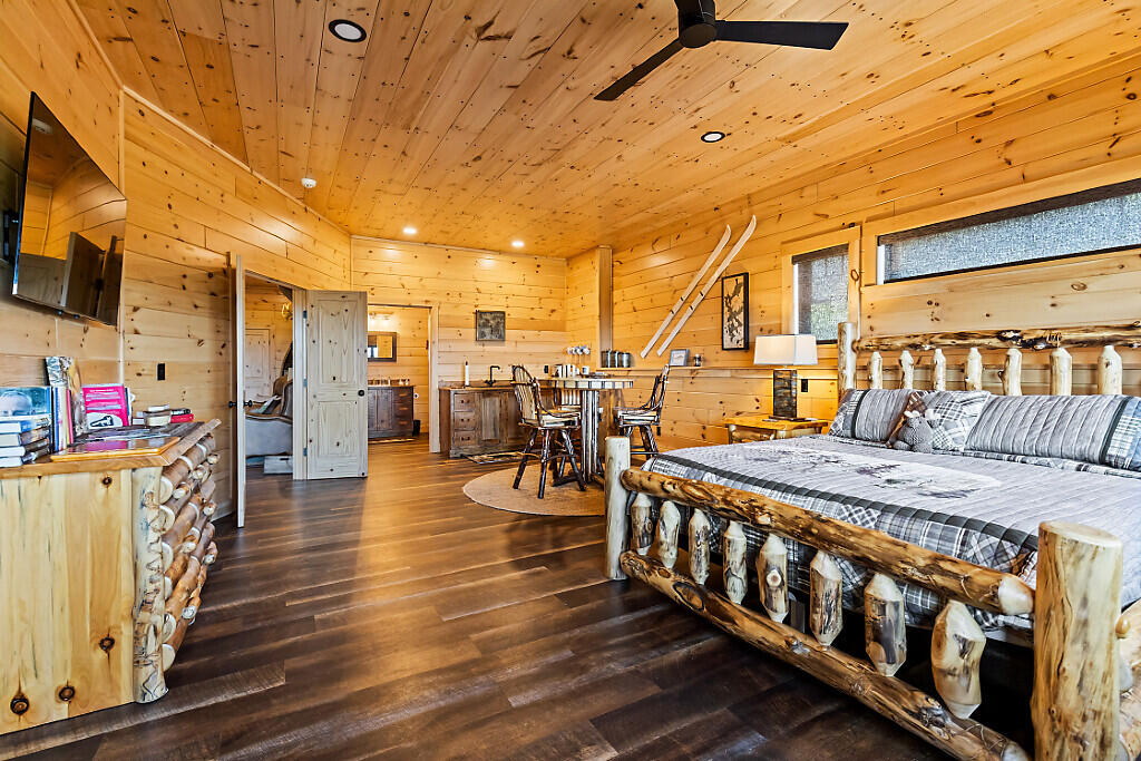 main property photo 85