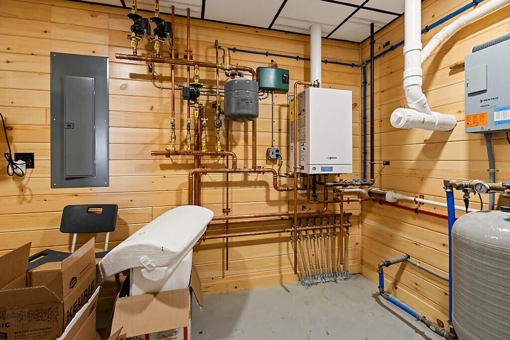 main property photo 90