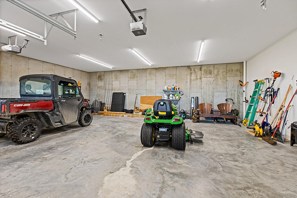 main property photo 93