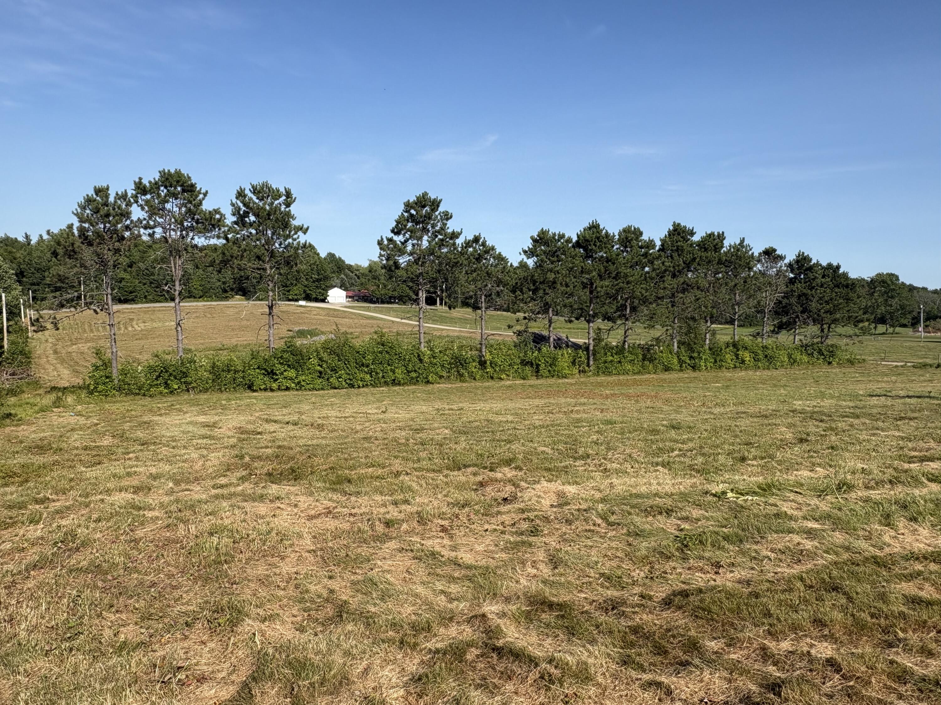 main property photo 18