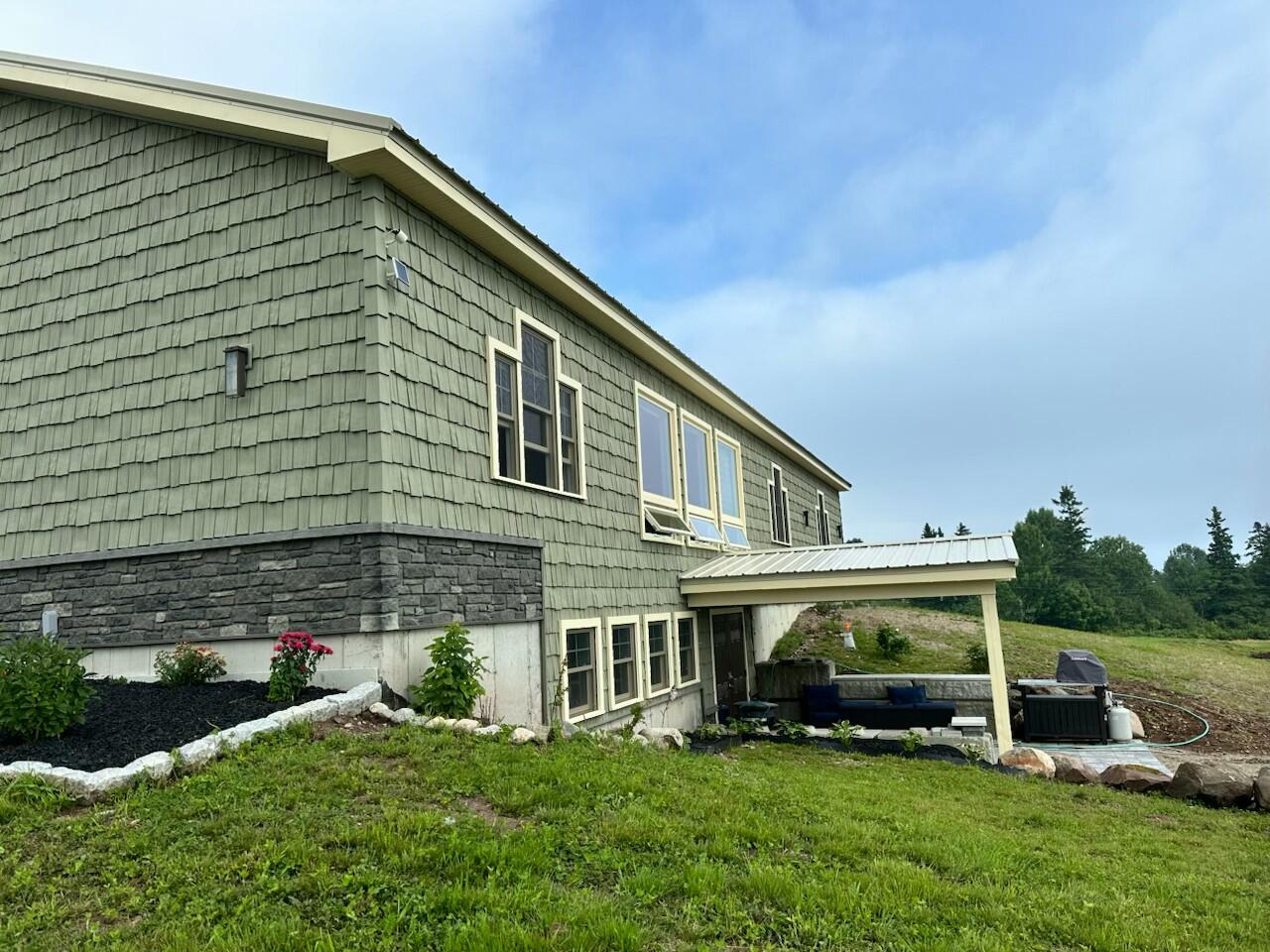 main property photo 34