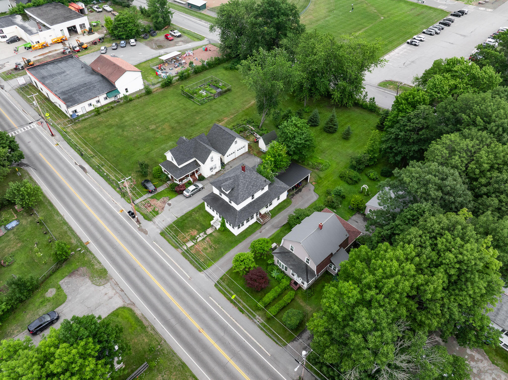 main property photo 32