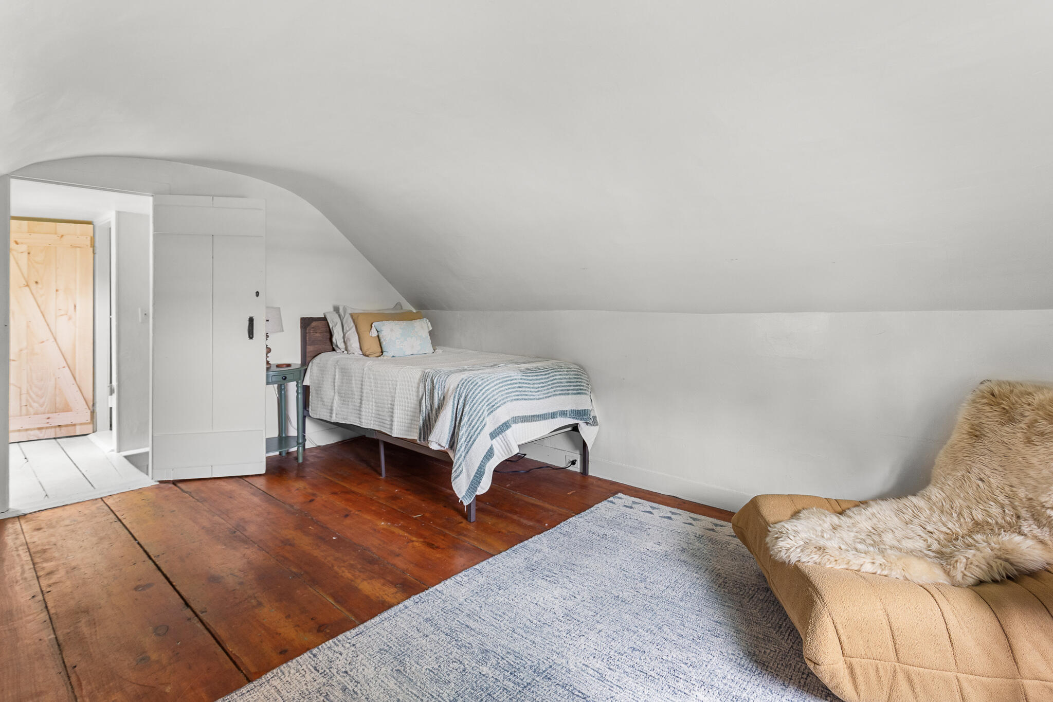 main property photo 50