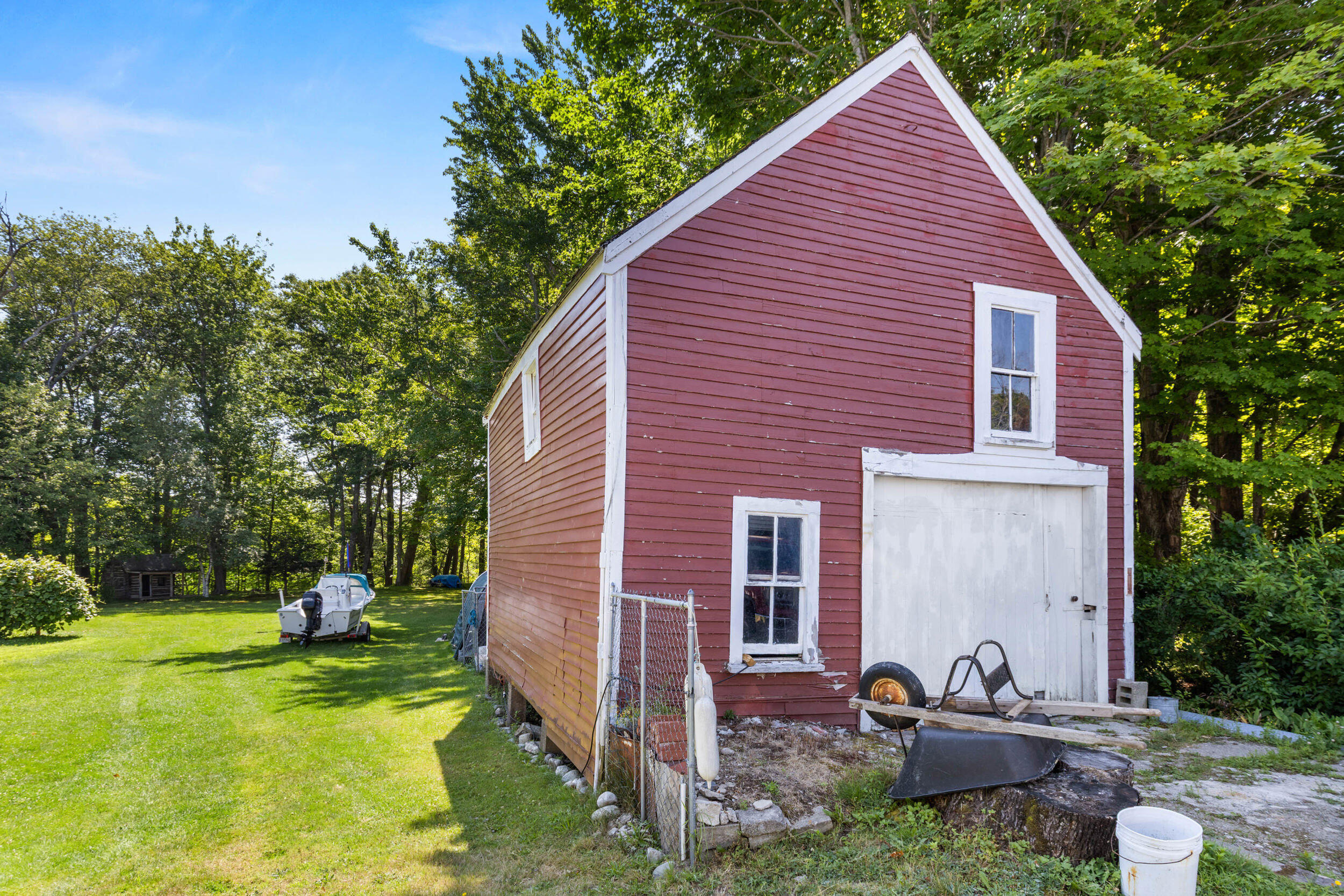main property photo 51