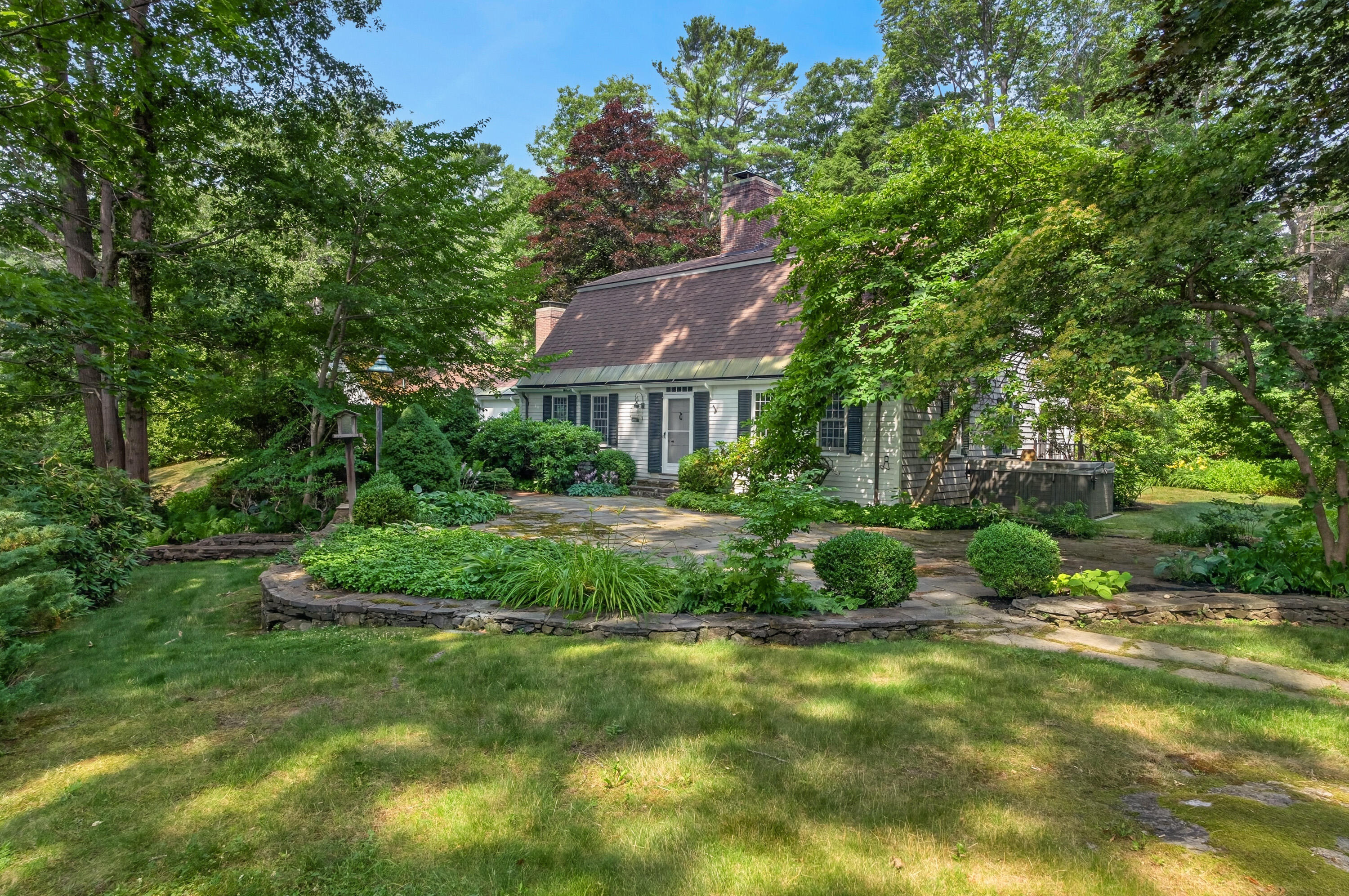 main property photo 0