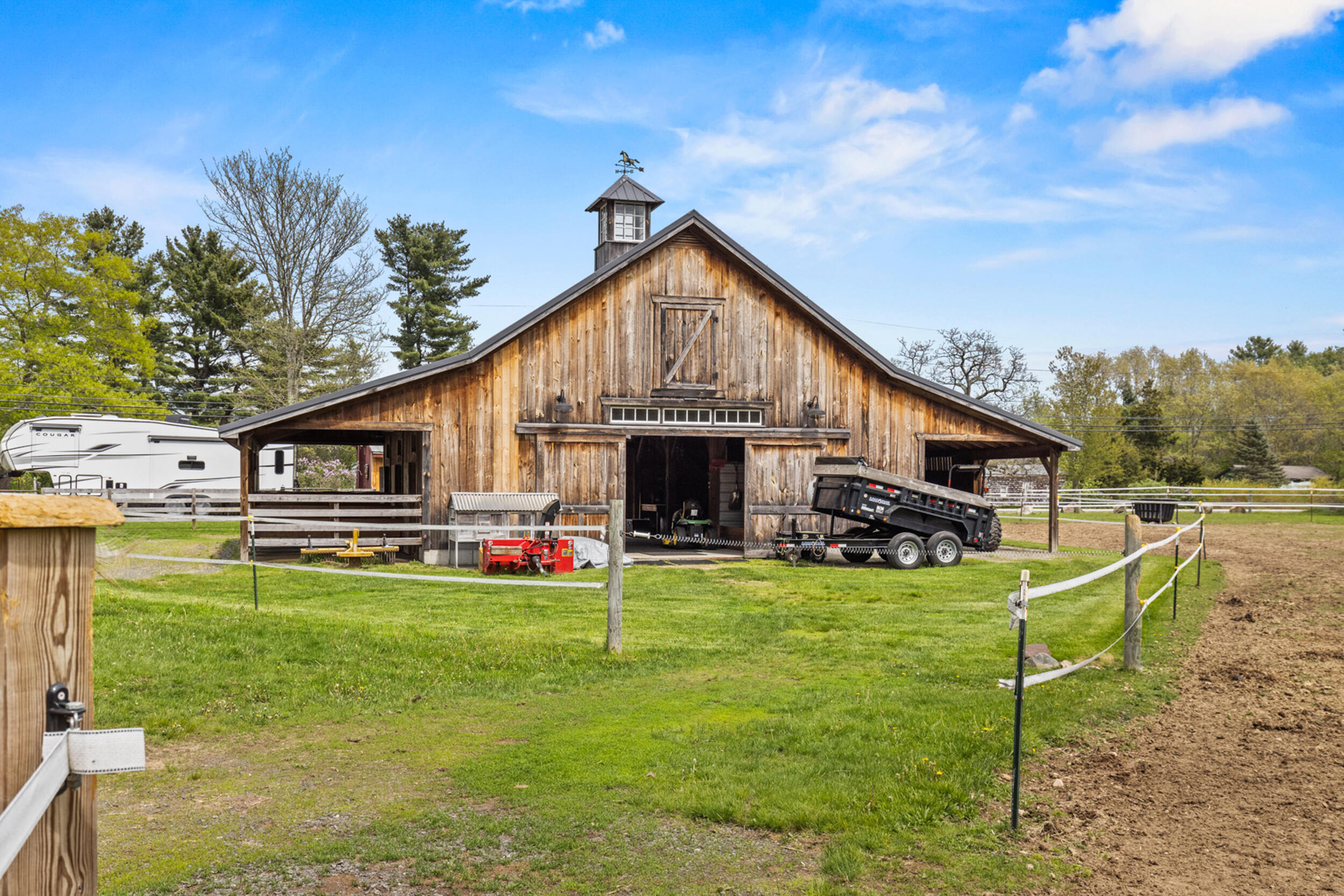 main property photo 19