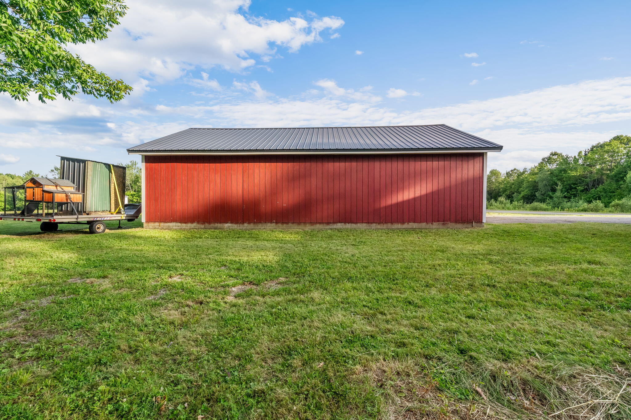 main property photo 28