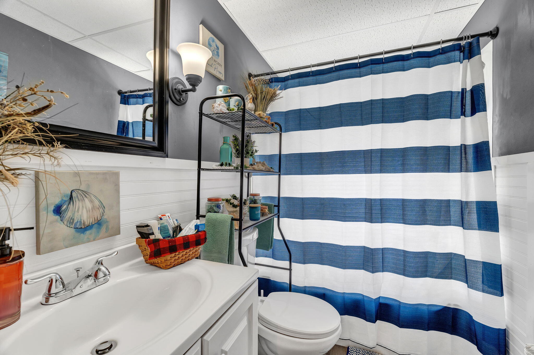 main property photo 73