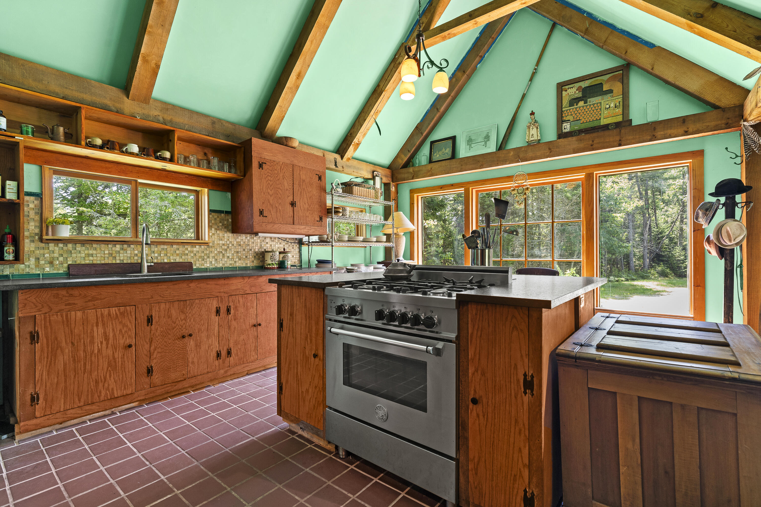 main property photo 23