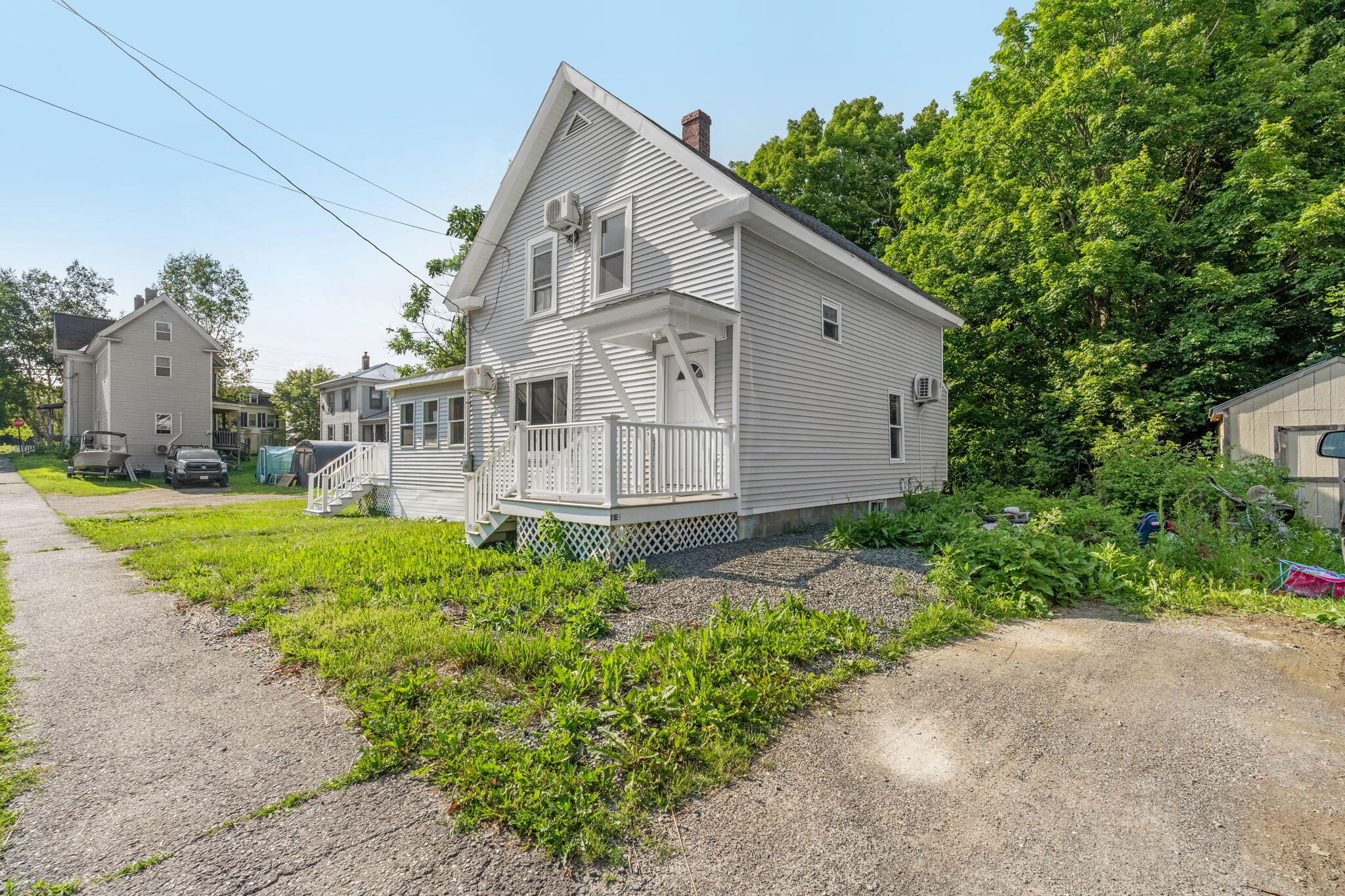 main property photo 37