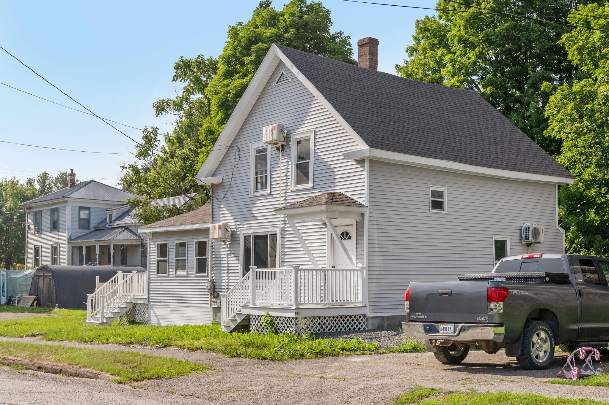 main property photo 40