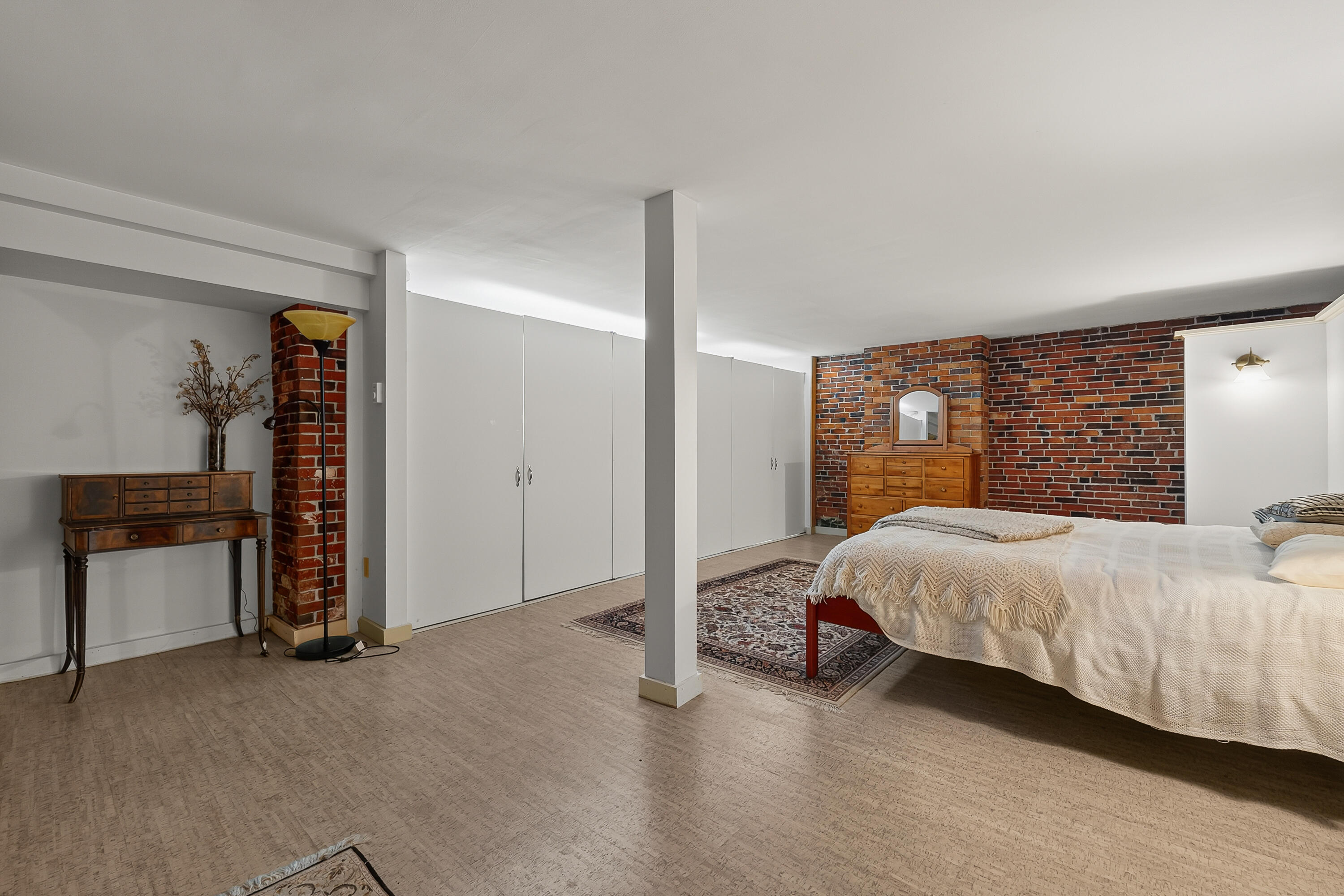 main property photo 44