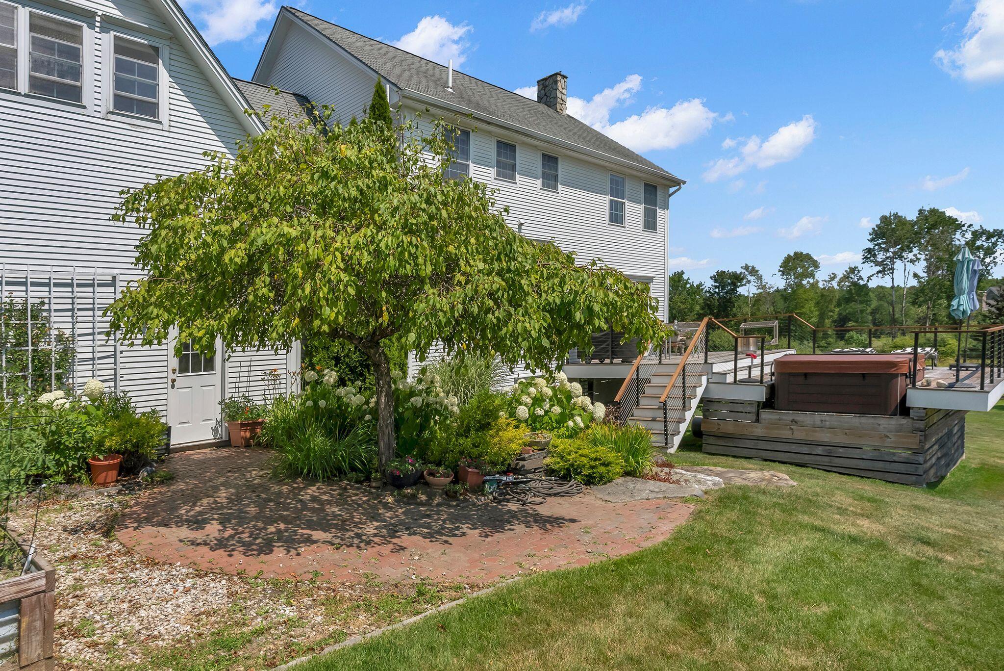 main property photo 50