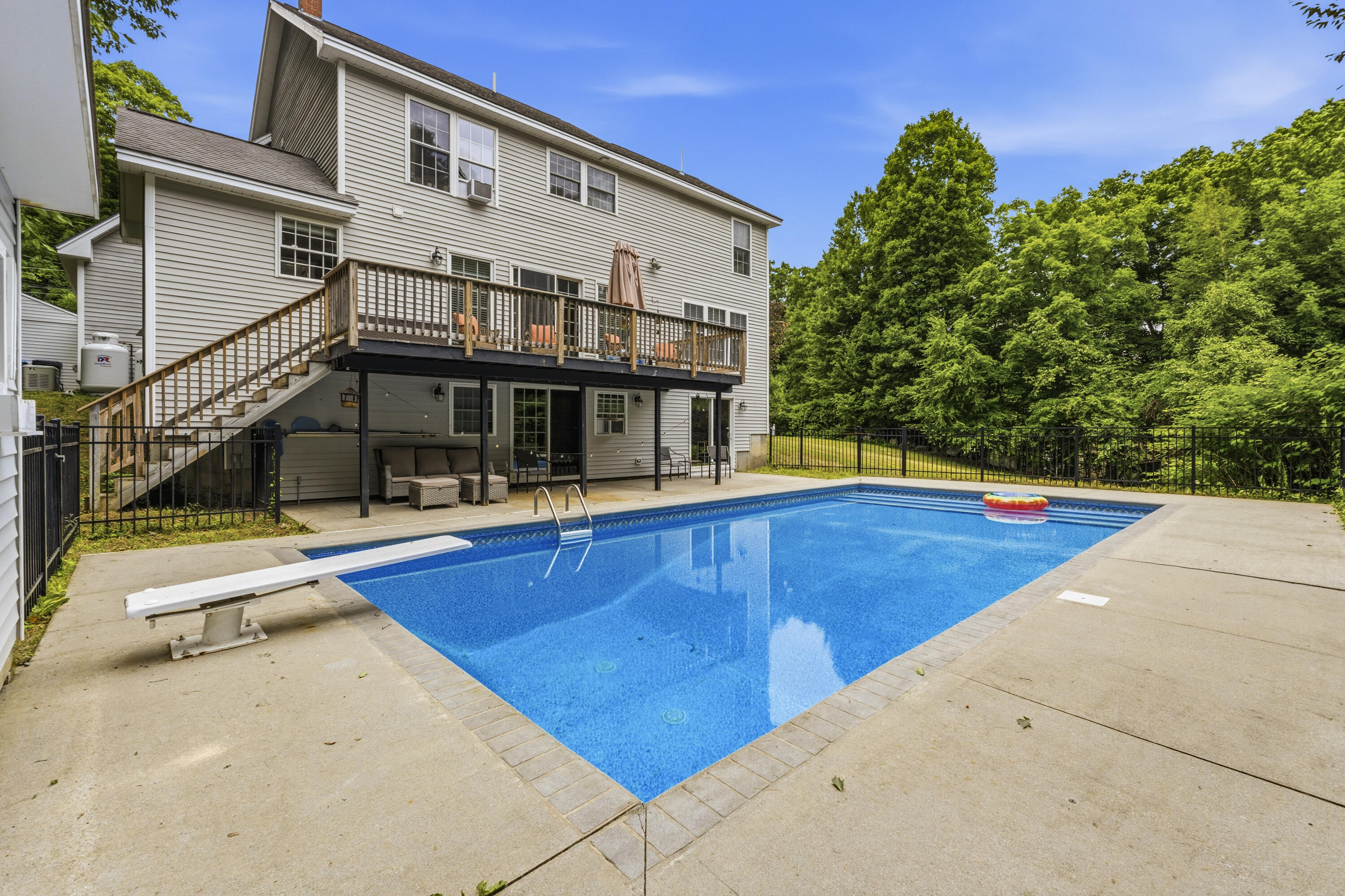 main property photo 54